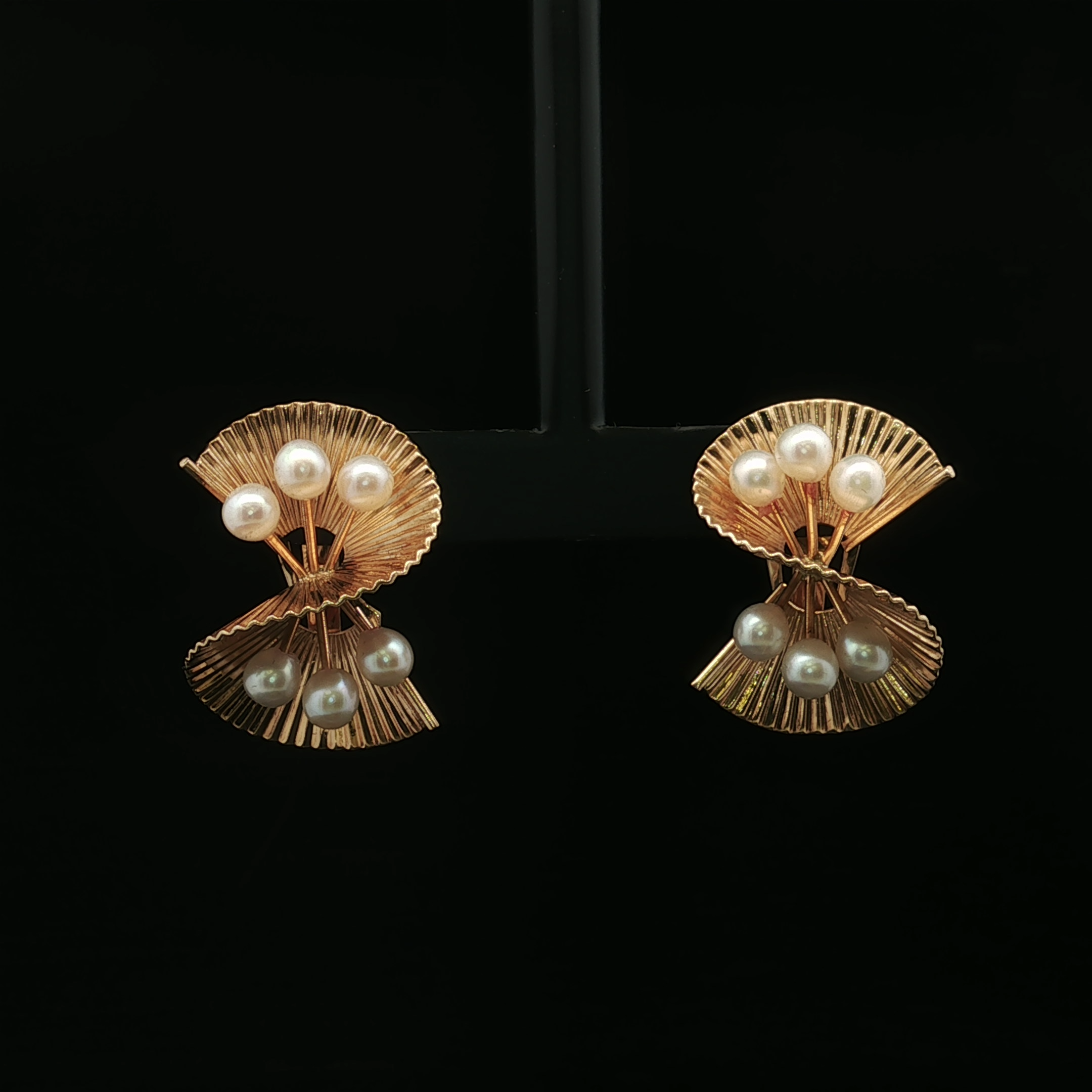 14KY Pearl Spiral Clip On Earrings