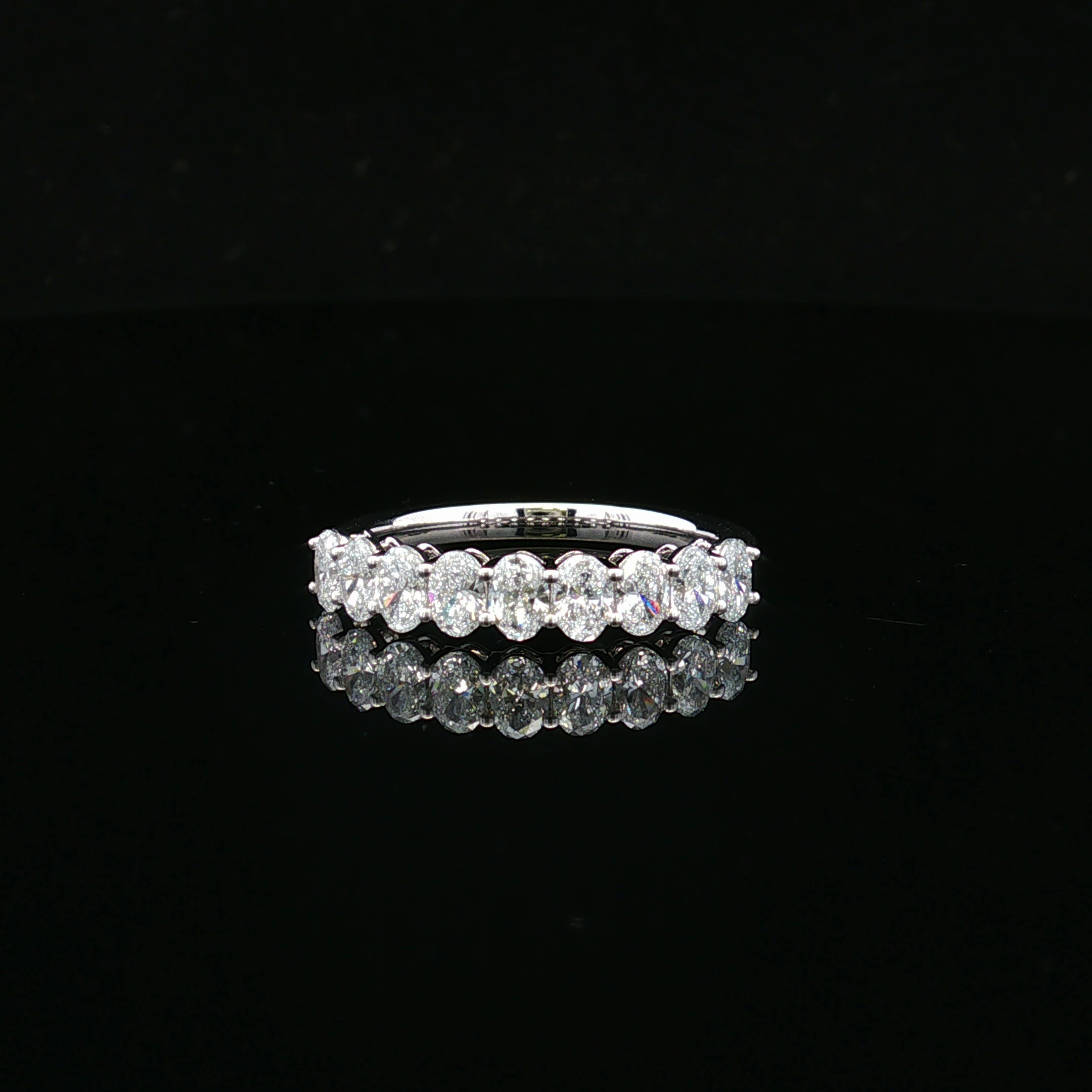 Odette 14KW Lab Grown Oval Diamond Band