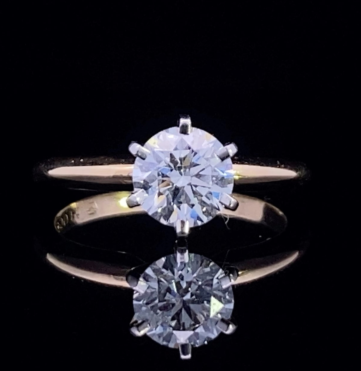 Summer 18k Yellow Gold .95ct Diamond Engagement Ring