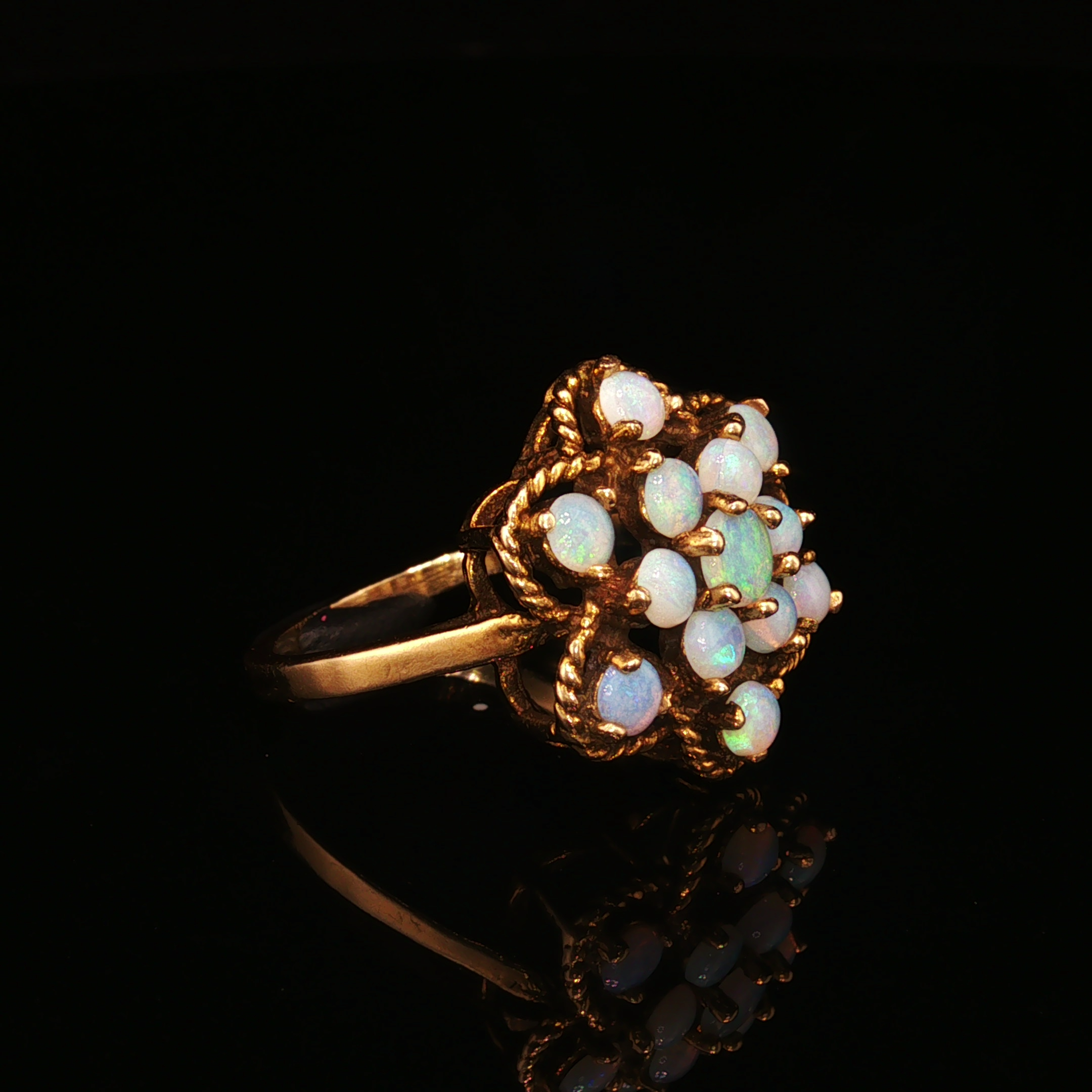 Gladysine Opal 13-Stone Yellow Gold Ring
