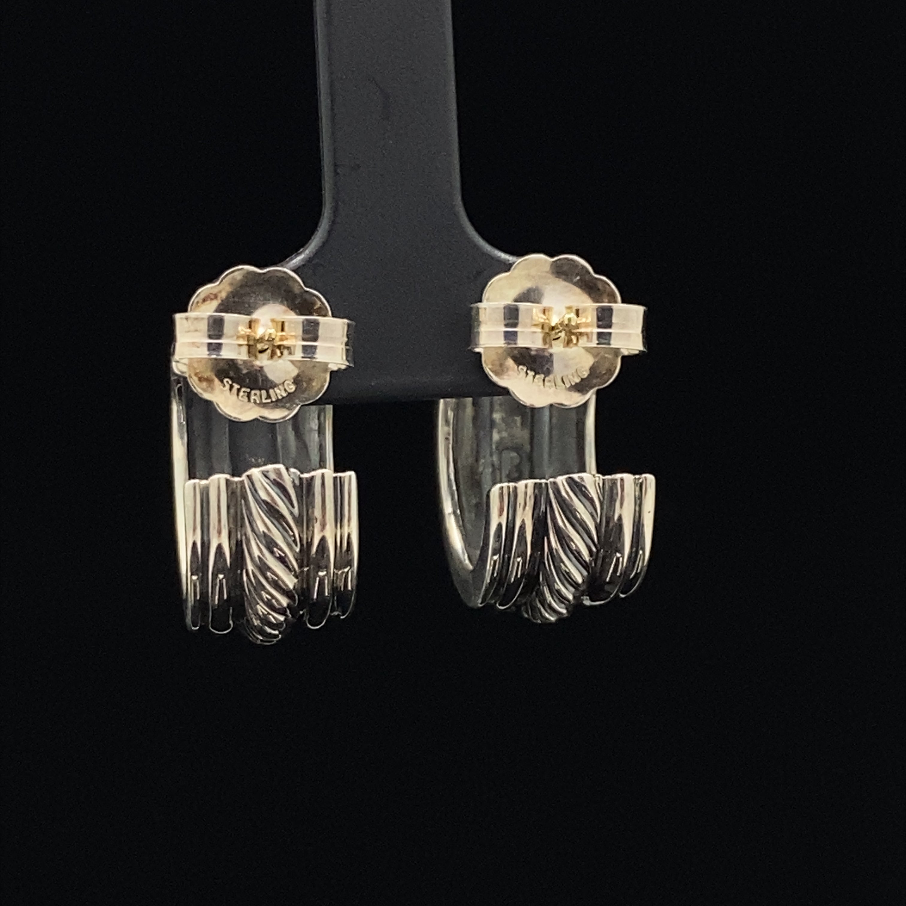 Maisie David Yurman Two-Tone Huggie Earrings