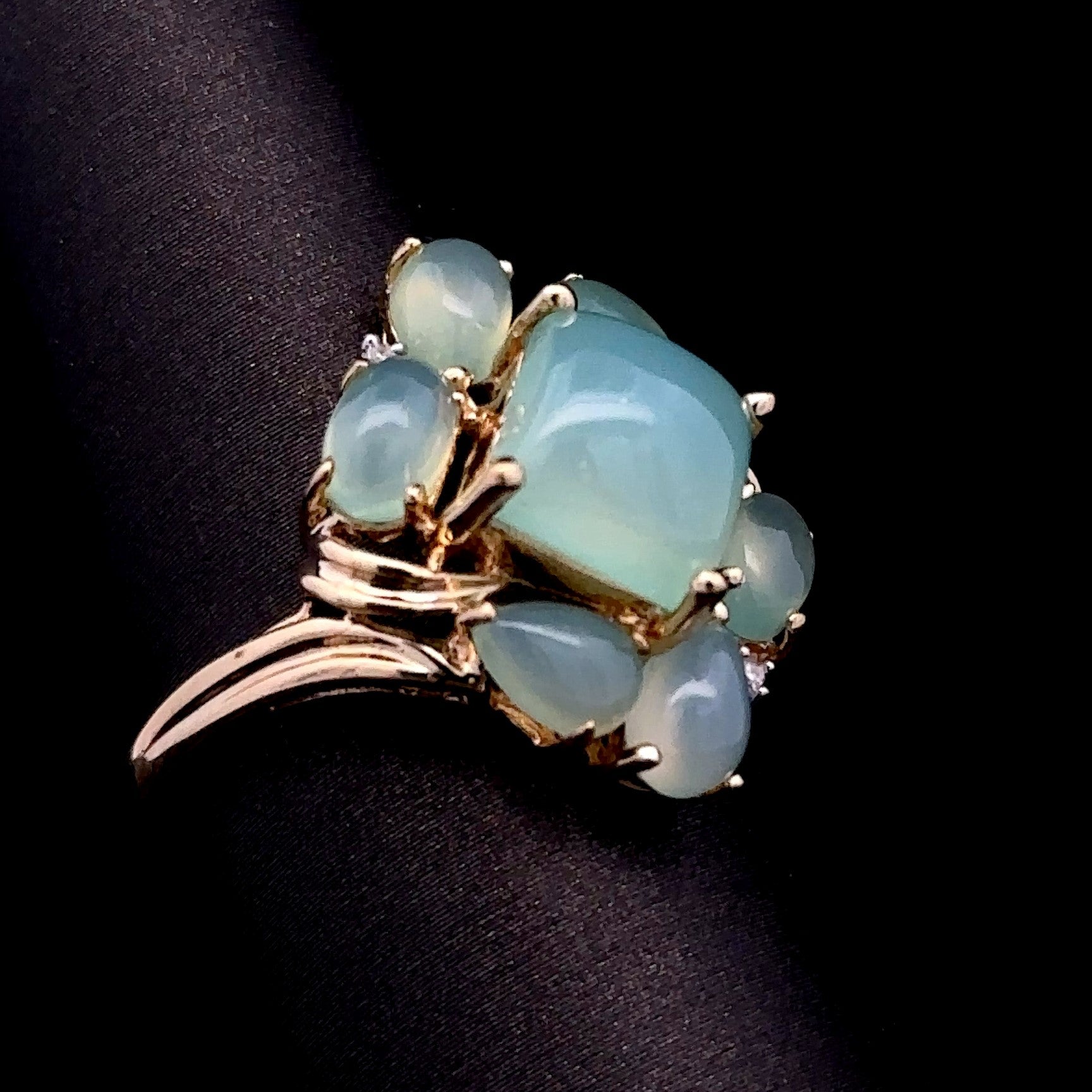 River Yellow 14 Karat Polished Fashion Ring with Green Jade