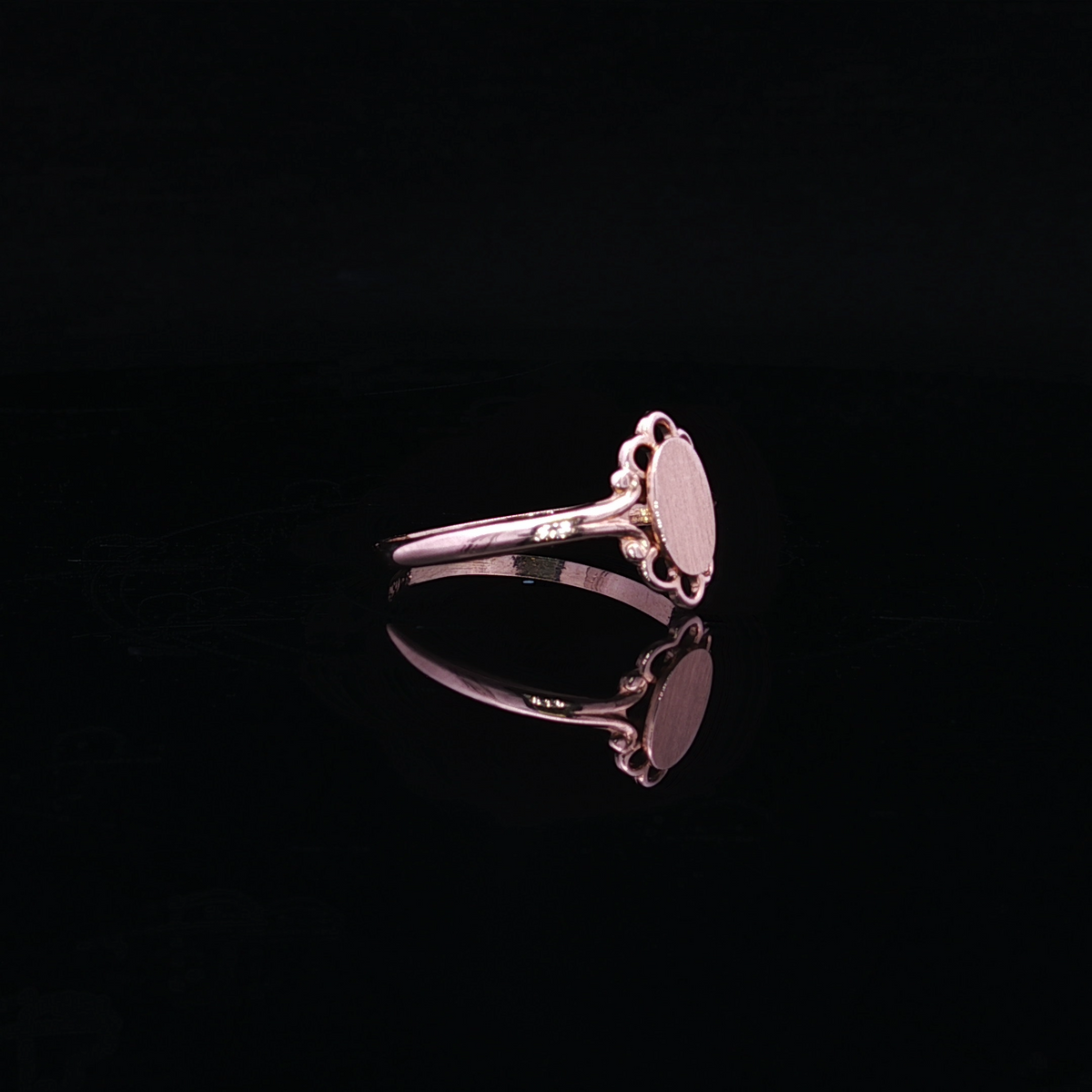 Margo 14KY Child's Signet Ring