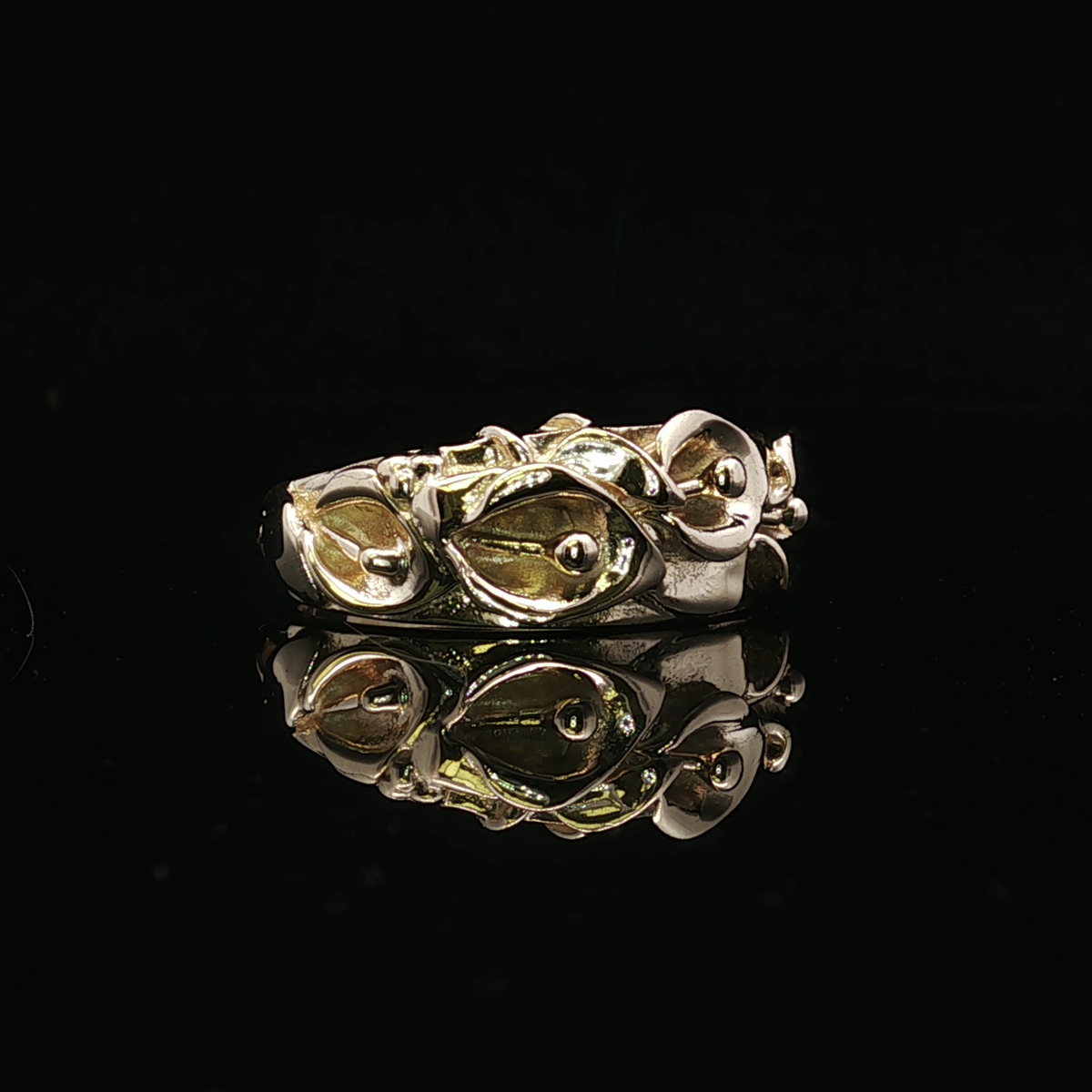 14K Yellow Gold Nature-Inspired Calla Lily Ring Size 7.25