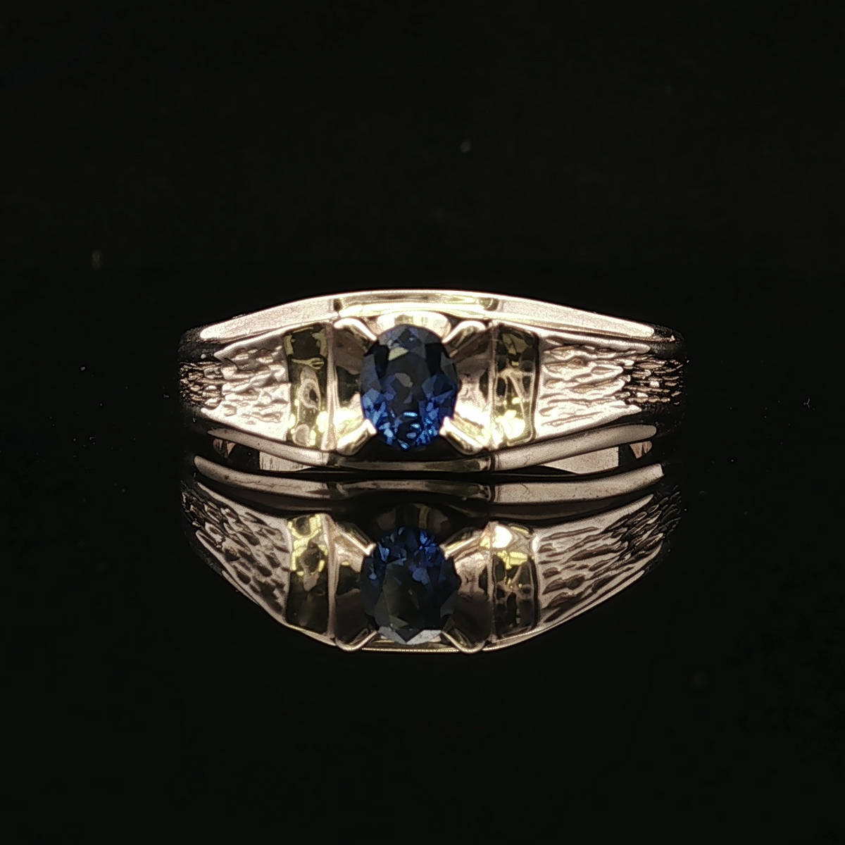 Mathew Oval Sapphire Ring in 14K Yellow Gold
