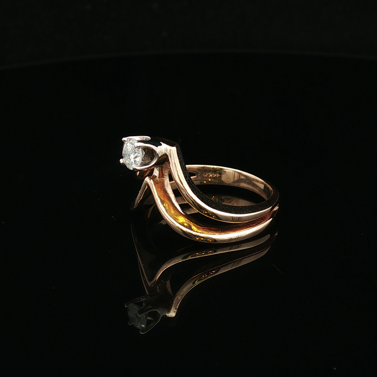 Milalyn 14K Two Tone .24 CT Round Brilliant Diamond Ring