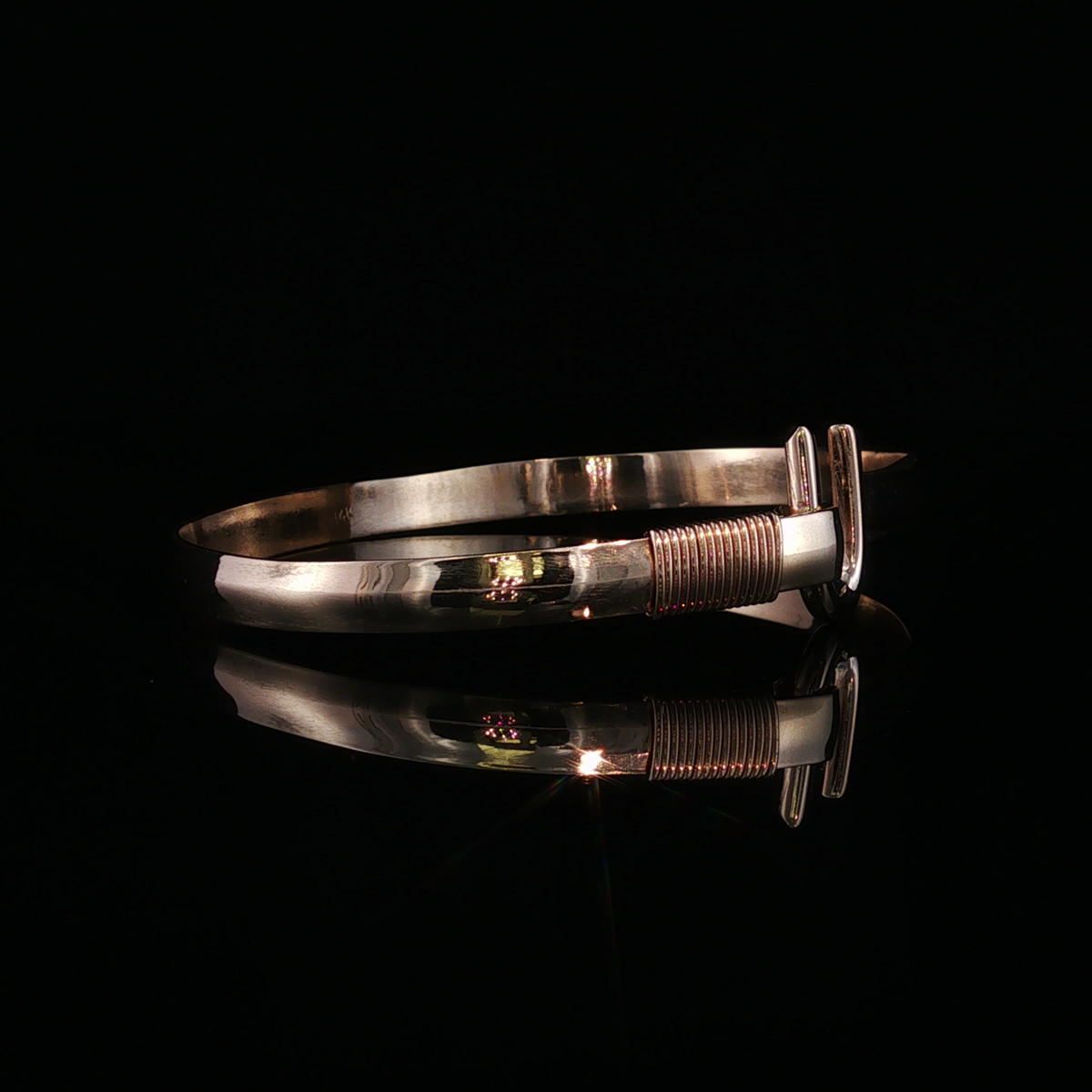 Poppy 14K Yellow Gold St. Croix Hook Bangle