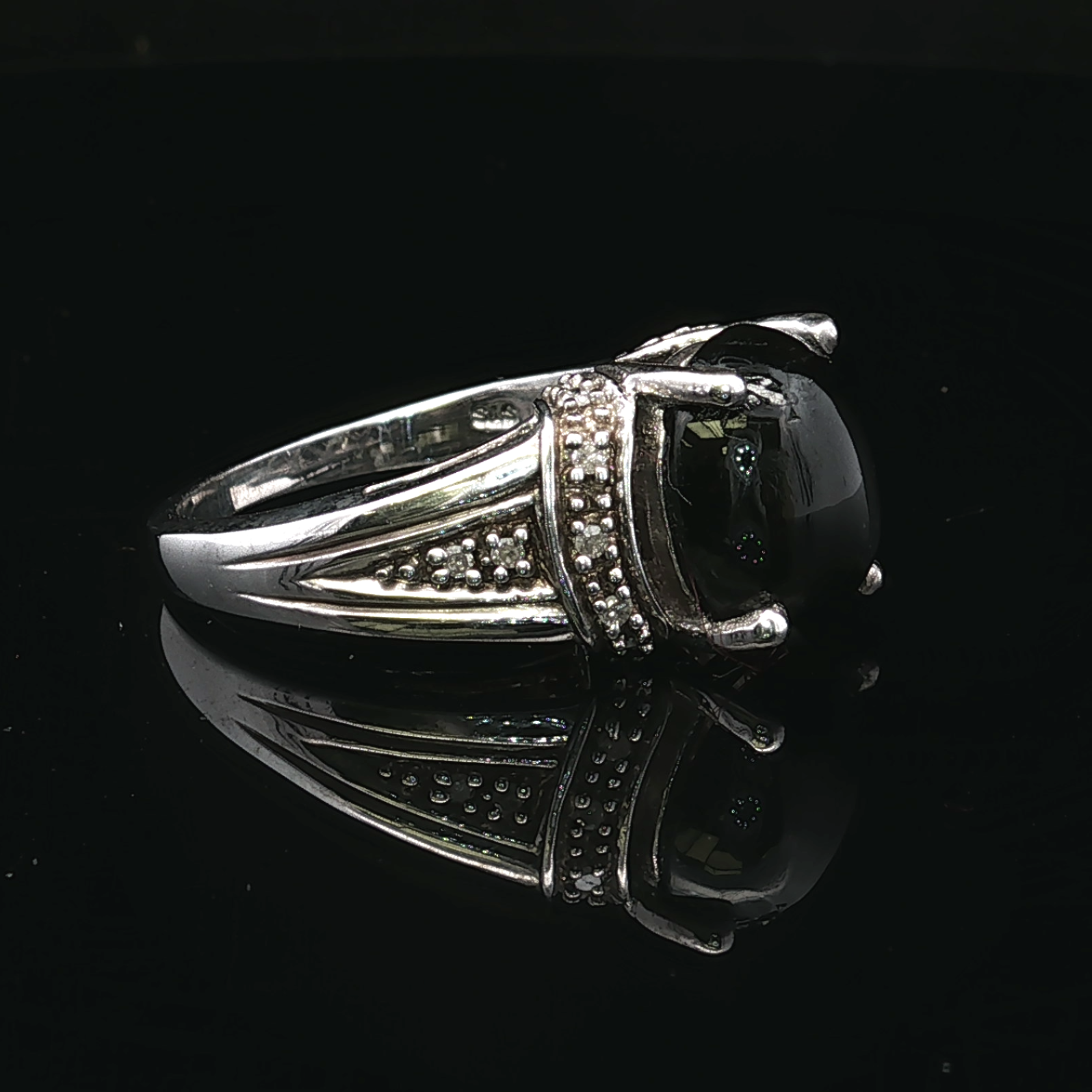 Mabela Black Diopside Cats Eye Silver Ring