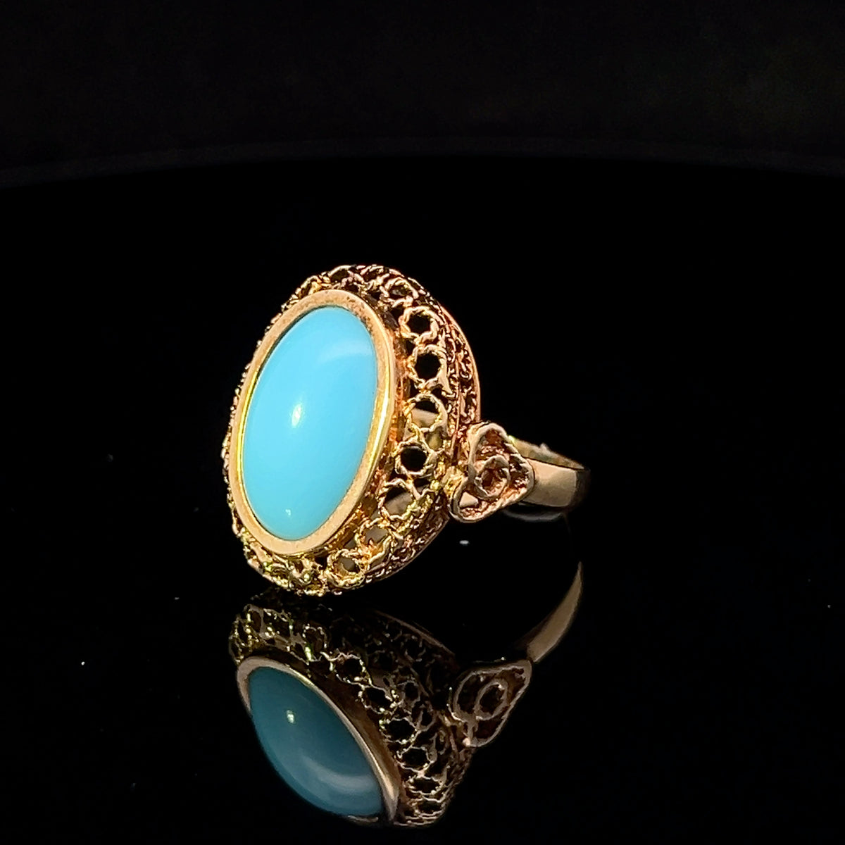 Kehlani 18KY Turquoise Oval Cabochon Ring