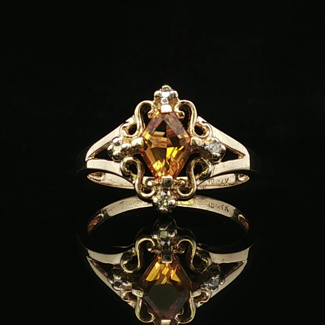 Antonia Citrine & Diamond Ring – 14K Gold