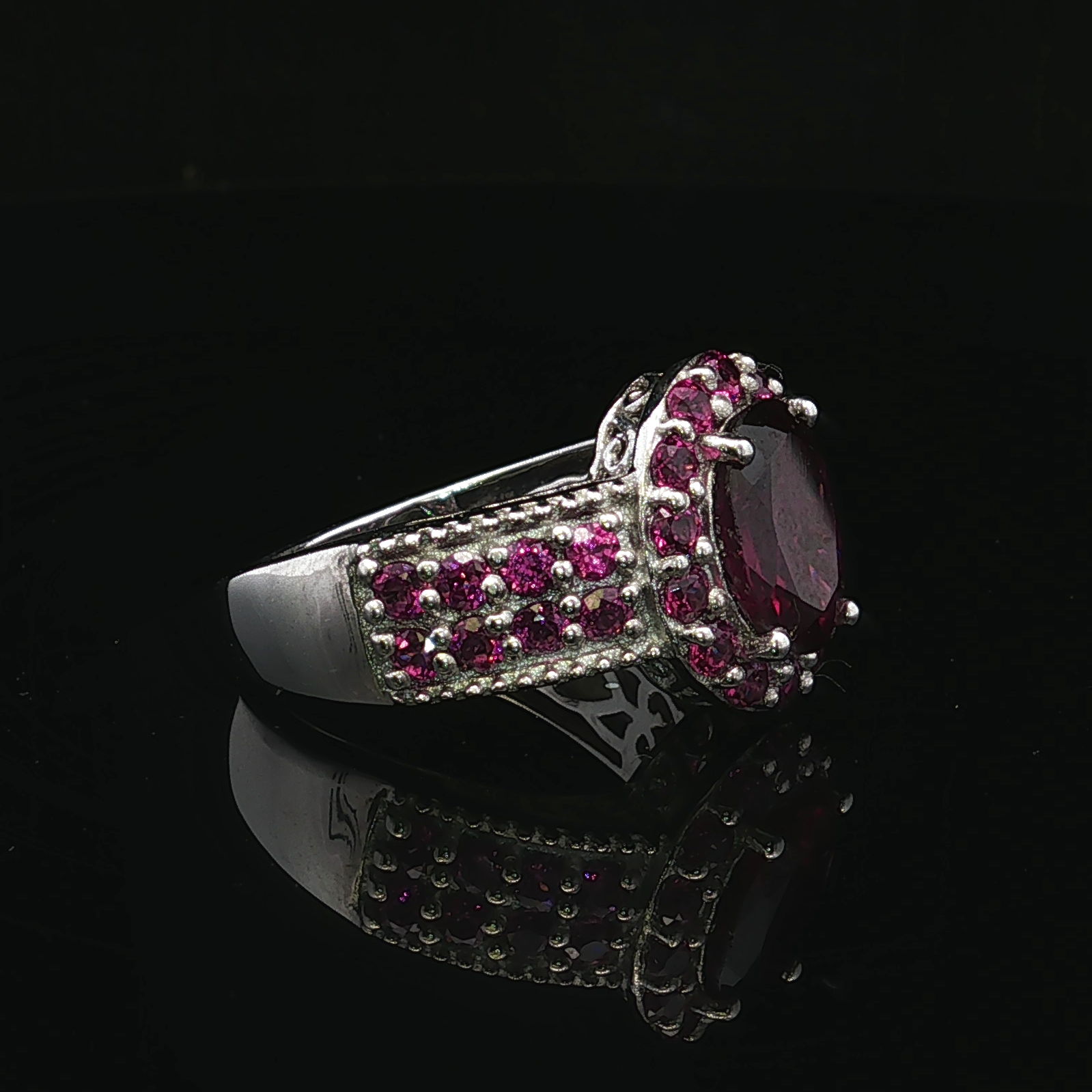 Margareta Rhodolite Garnet Halo Silver Ring