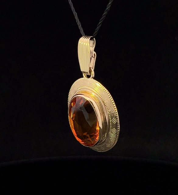 Tracy 14K Yellow Gold Oval Madeira Citrine Pendant
