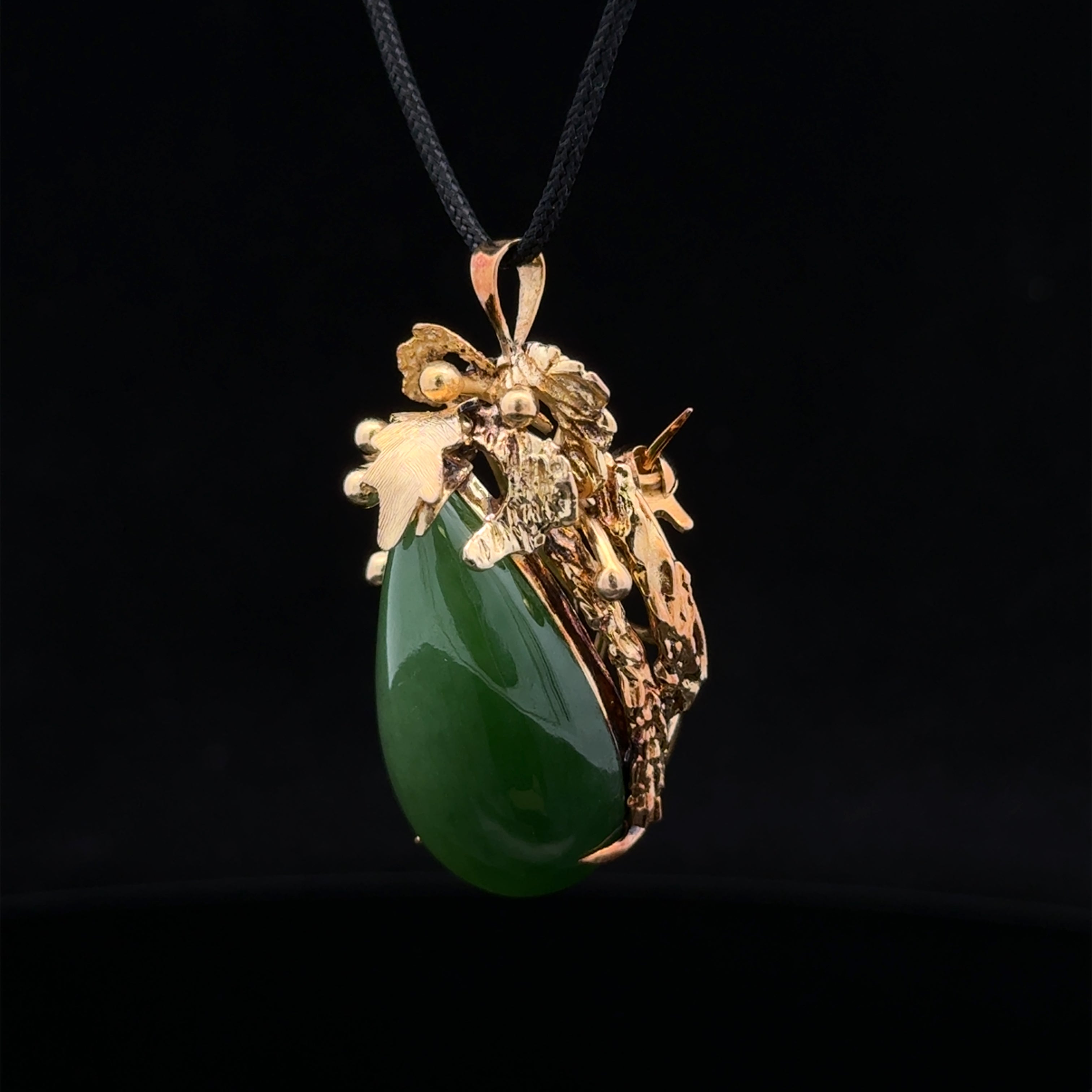 Aleen 14K Yellow Gold Pear Shape Jade Pin Pendant
