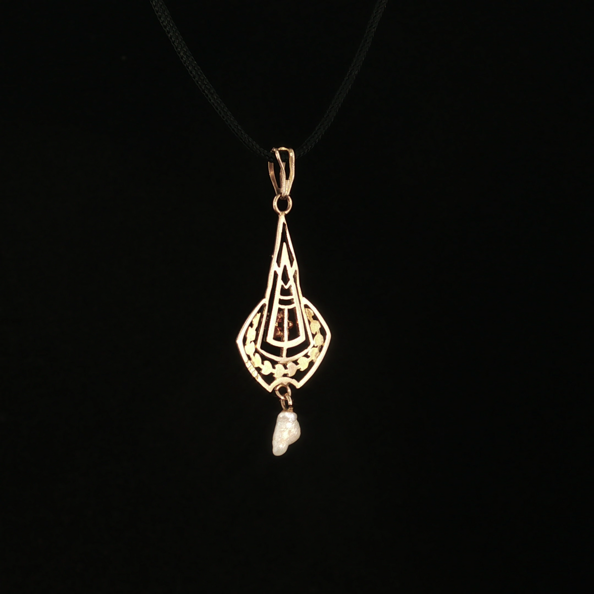 Gwena 14k Yellow Gold Estate Ruby & Pearl Pendant