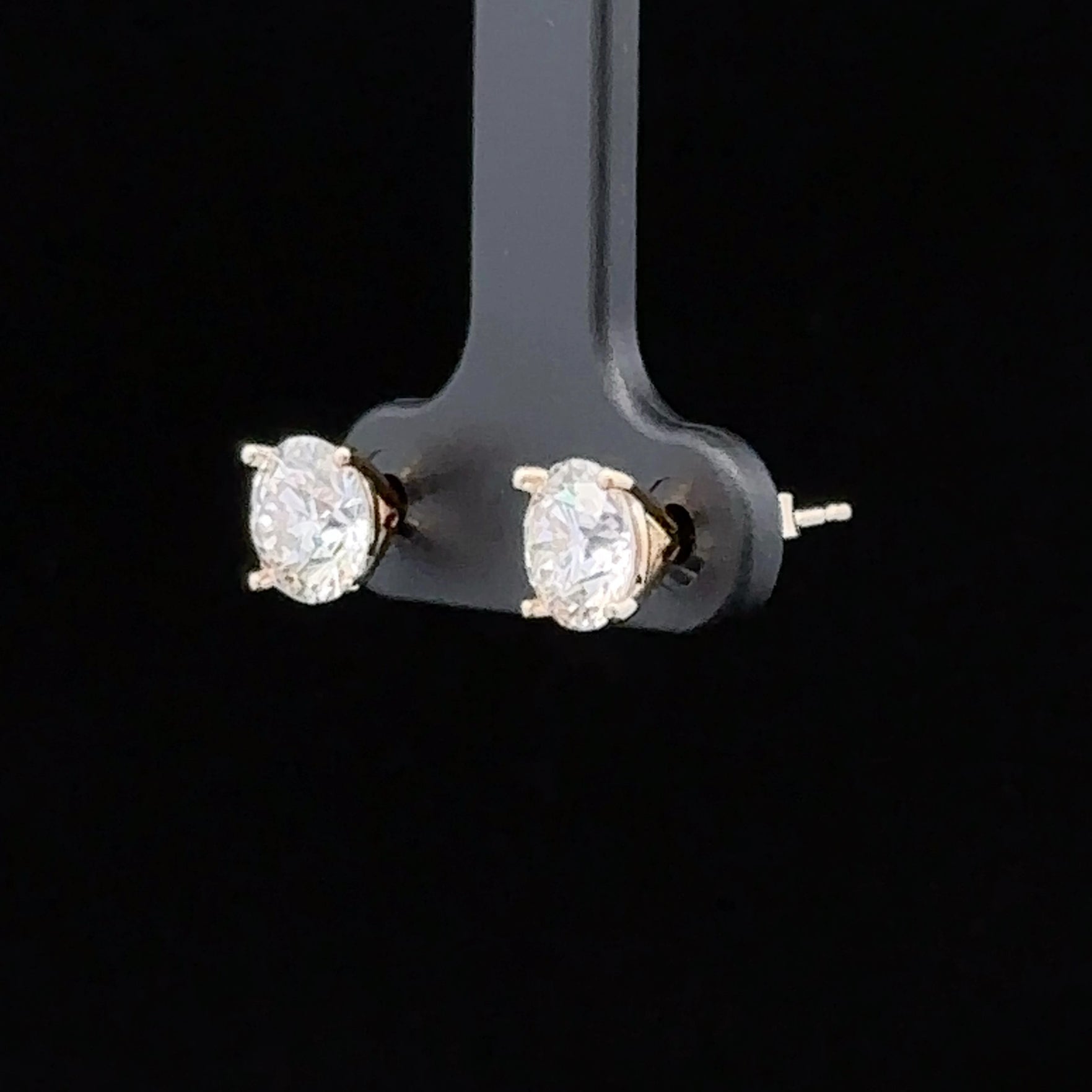 Monica 14K Yellow Gold Round Lab Grown Diamond Studs