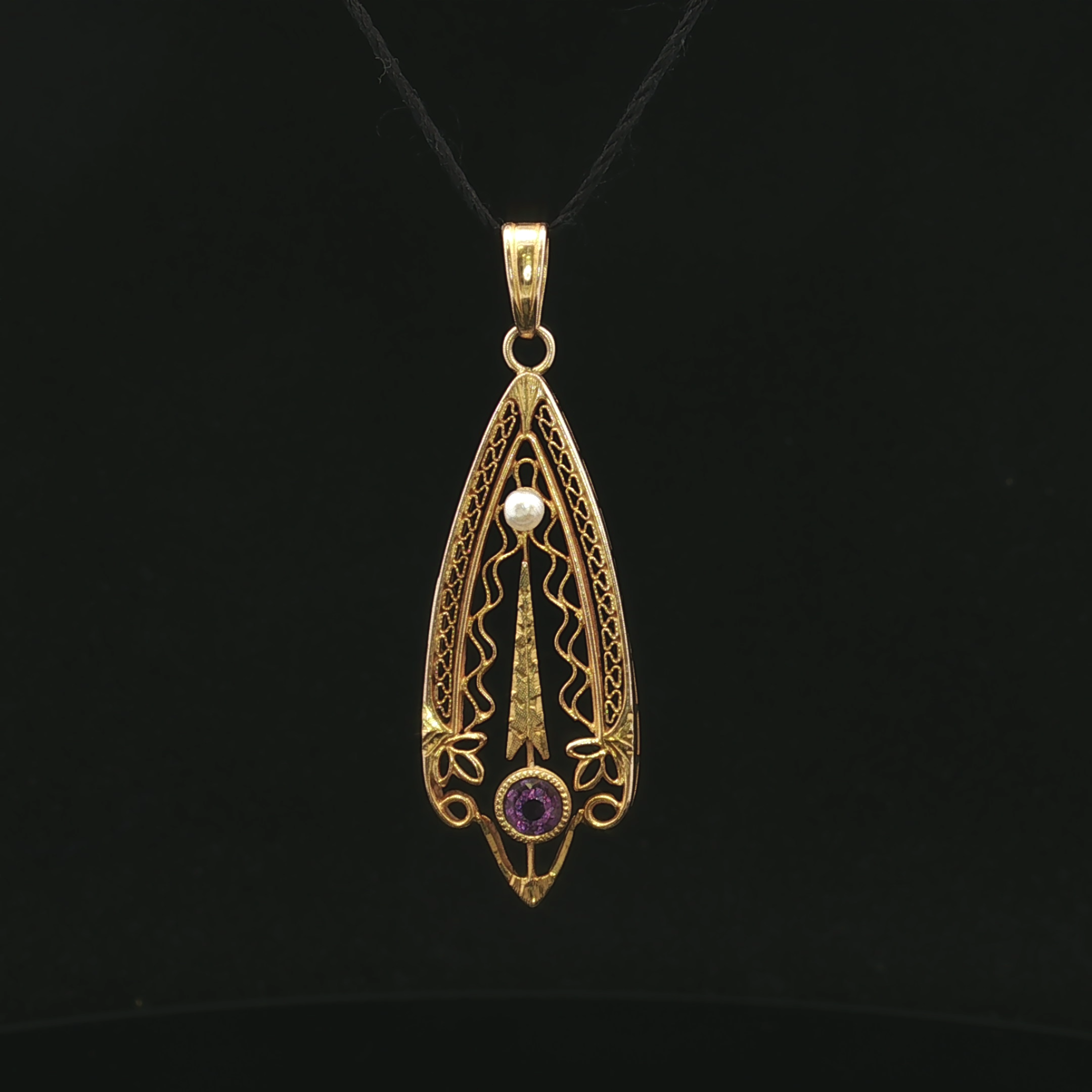 Coraine Pearl and Amethyst Filigree Pendant 10K Gold
