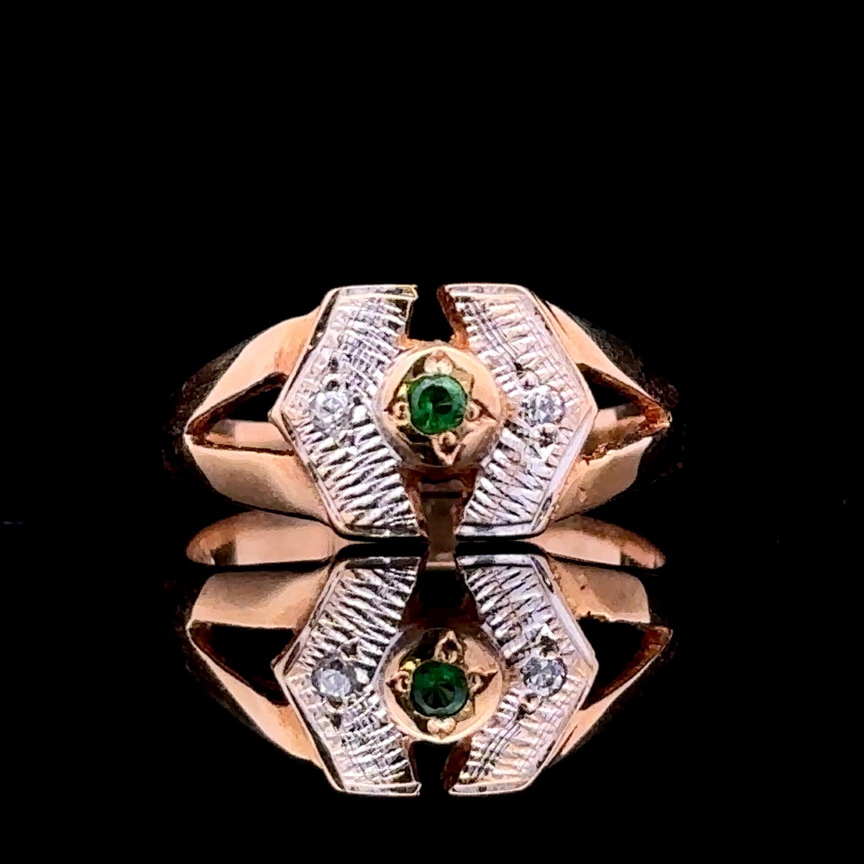 Celia Yellow 18K Gold Split Shank Ring with Emerald and Diamonds