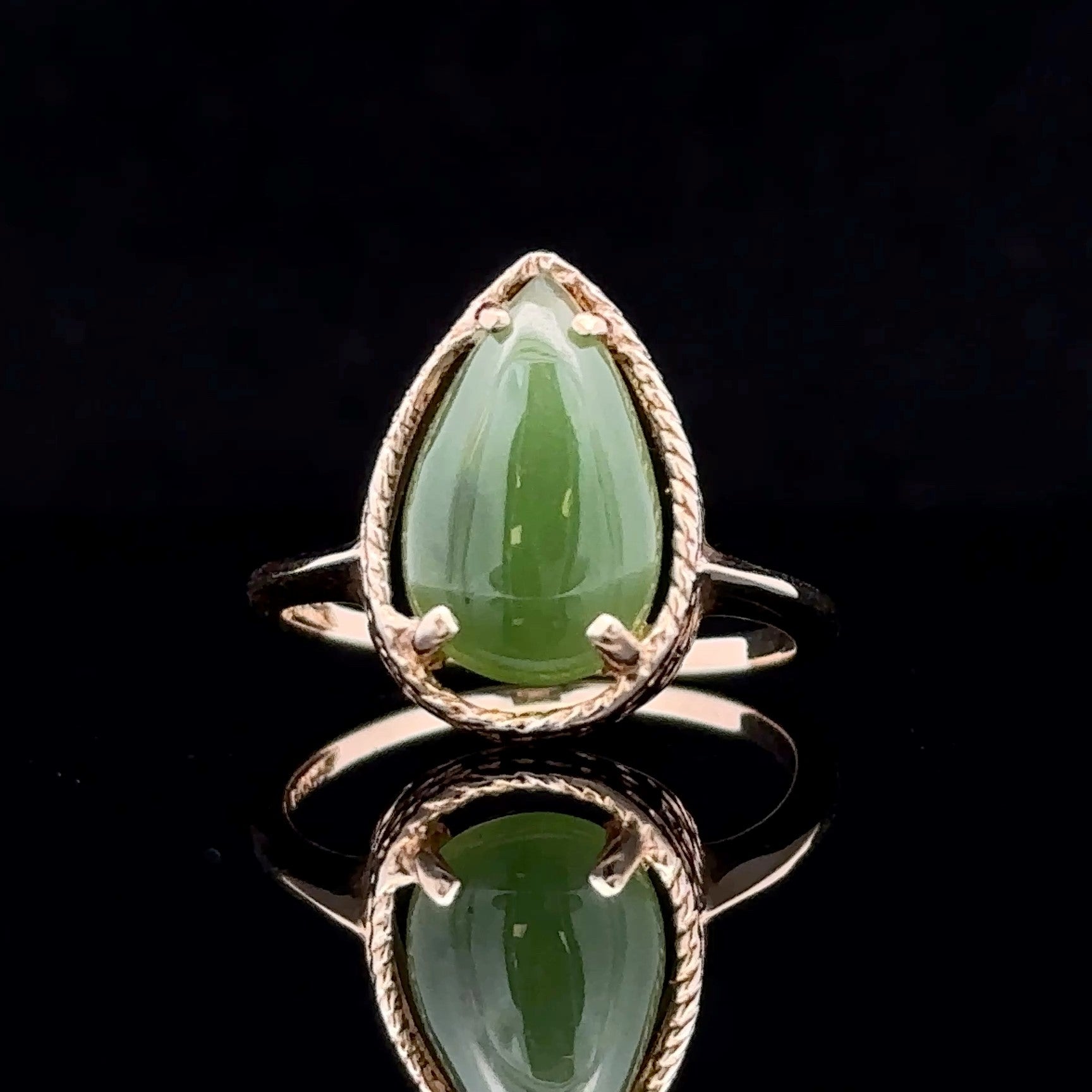 Lilly Yellow 10 Karat Textured Fashion Ring with Pear Green Jade