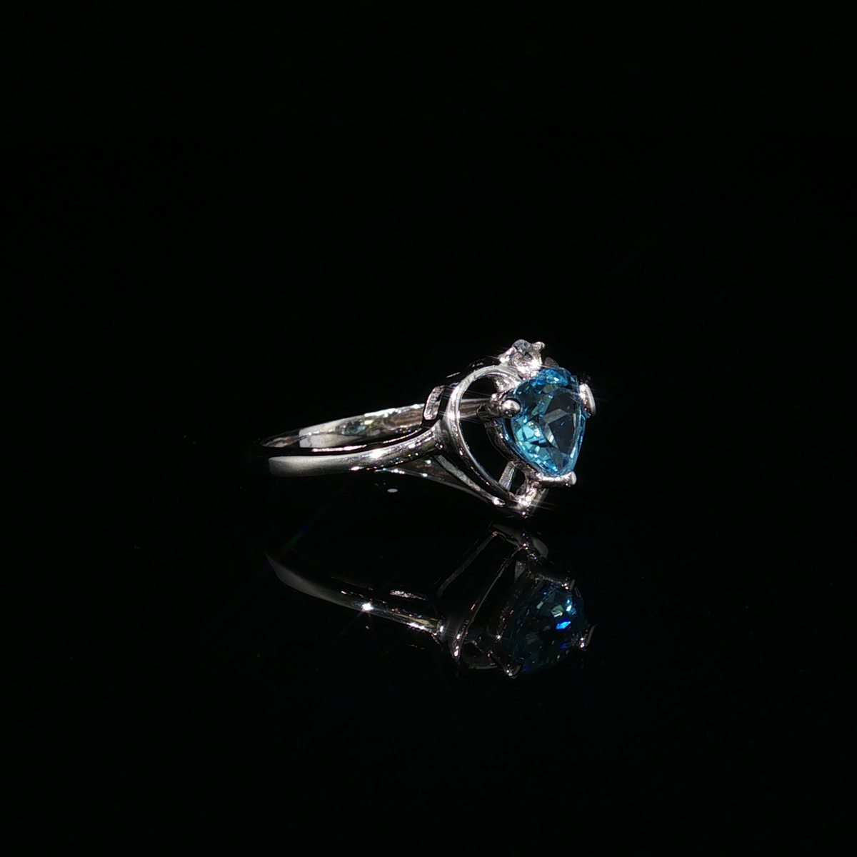 Flossie 10k White Gold Blue Topaz Heart & Diamond Ring