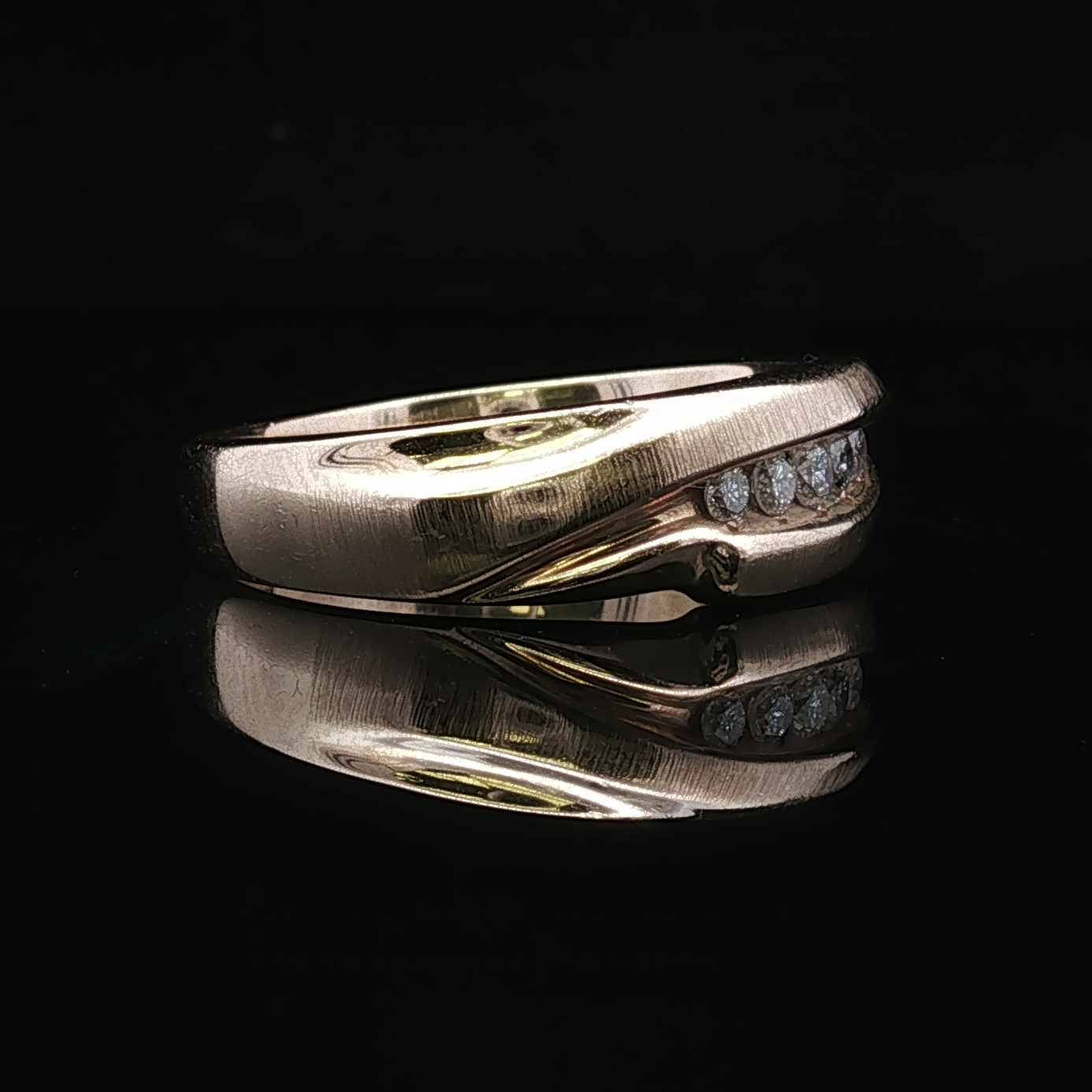 Terrance Five Diamond Ring in 14K Yellow Gold