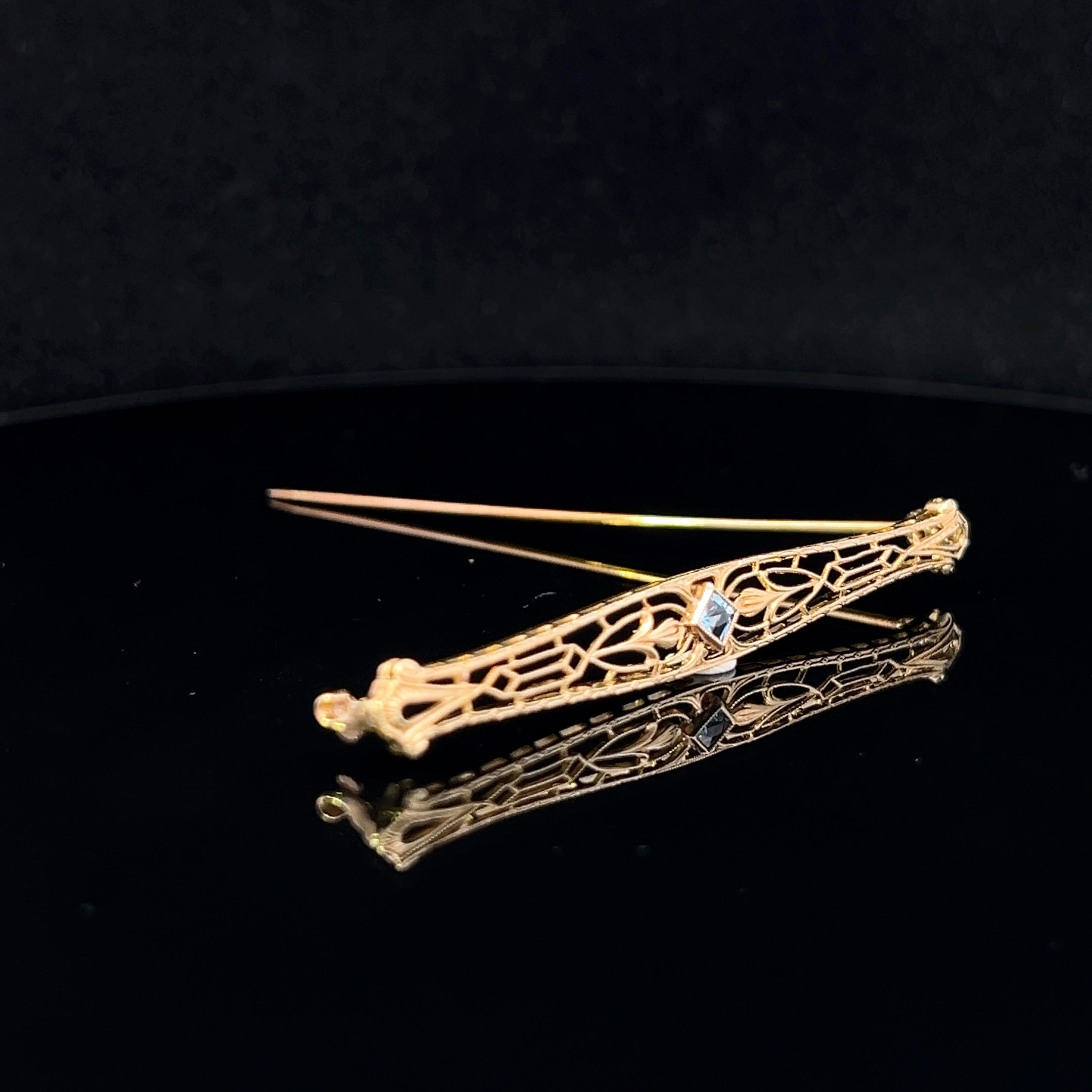 Aqua 14K Yellow Gold Vintage Bar Pin with Aquamarine