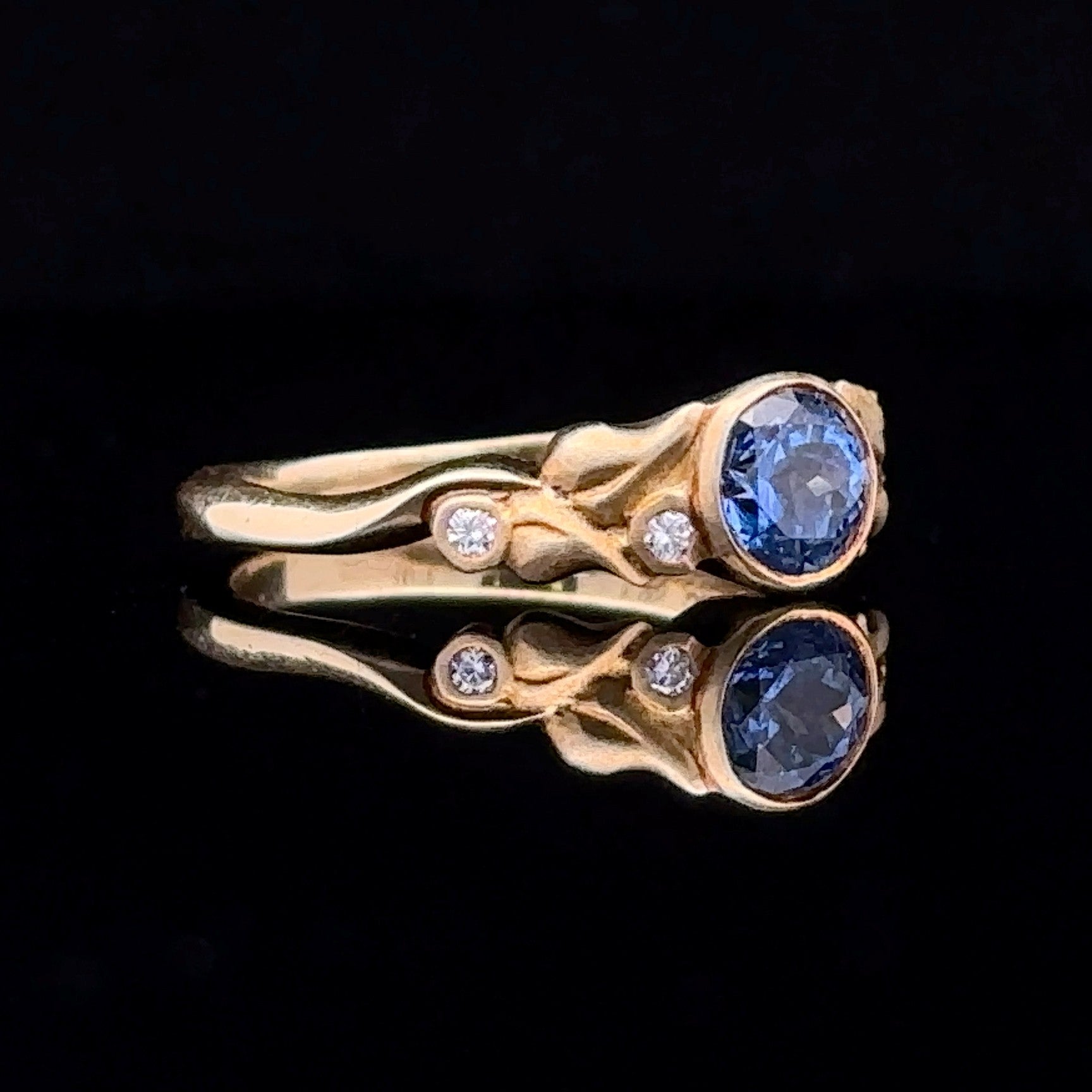 Nova Ceylon Sapphire Ring