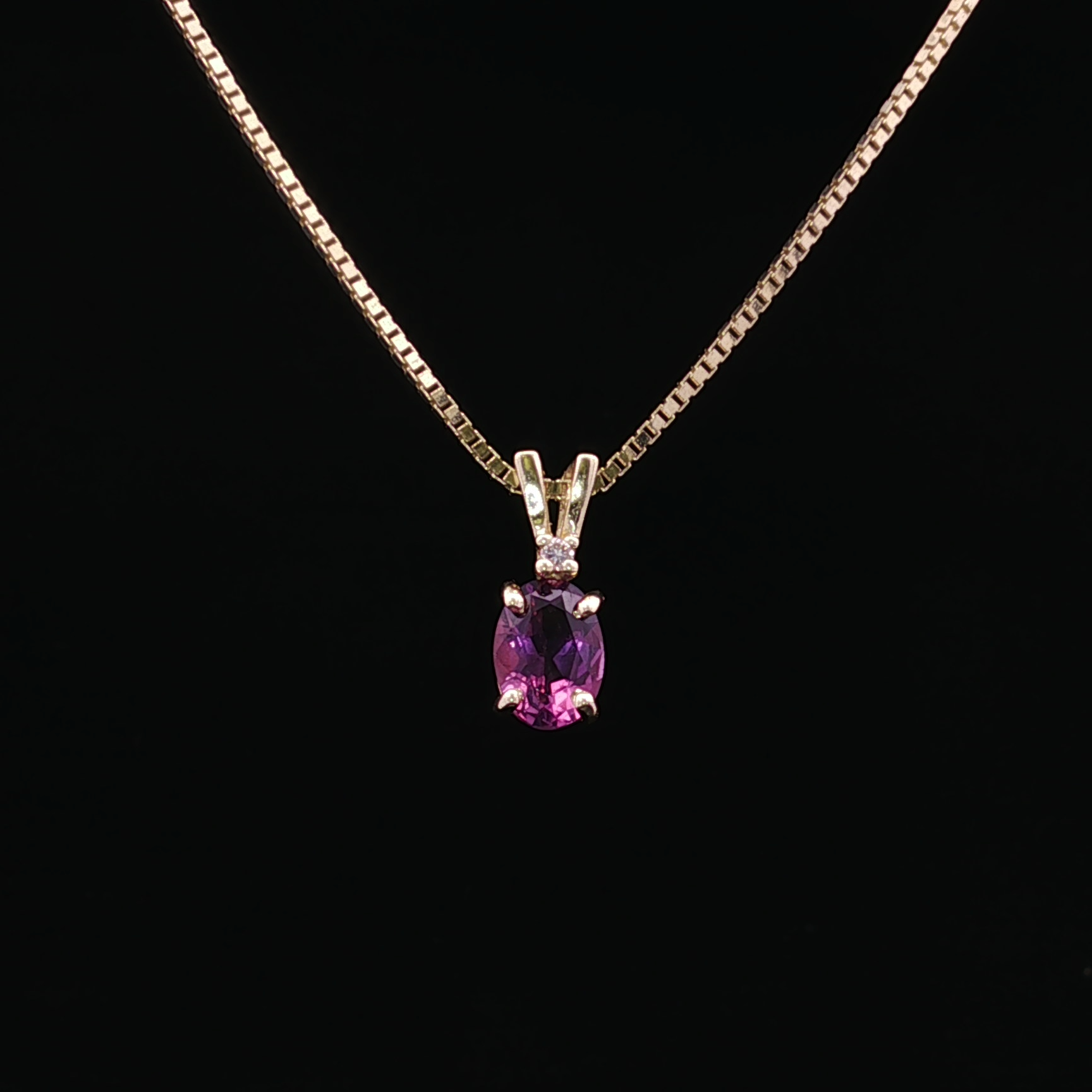 Anita 14K Yellow Gold Amethyst & Diamond Oval Pendant