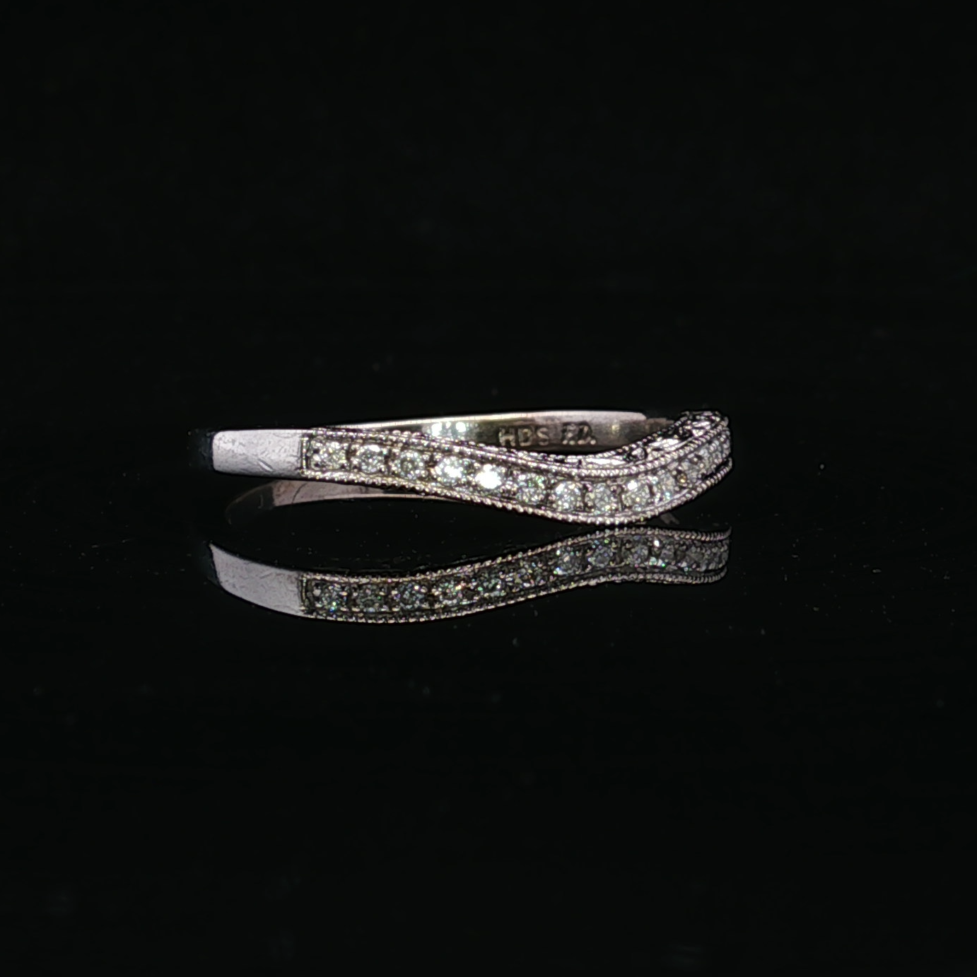 14K White Gold Shadow Diamond Wedding Band Size 6.5