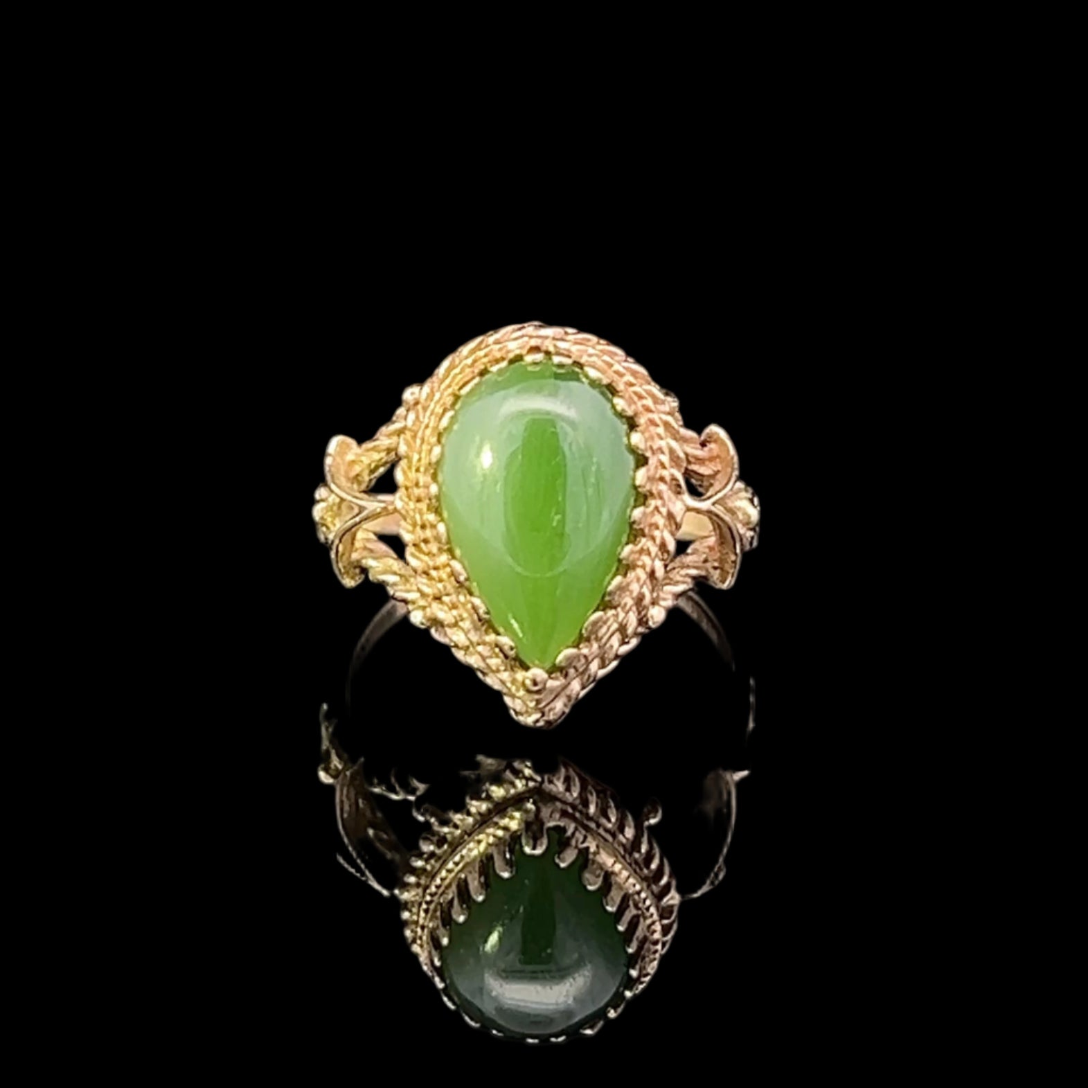 Esme 10K Yellow Gold Pear-Shaped Jade Ring