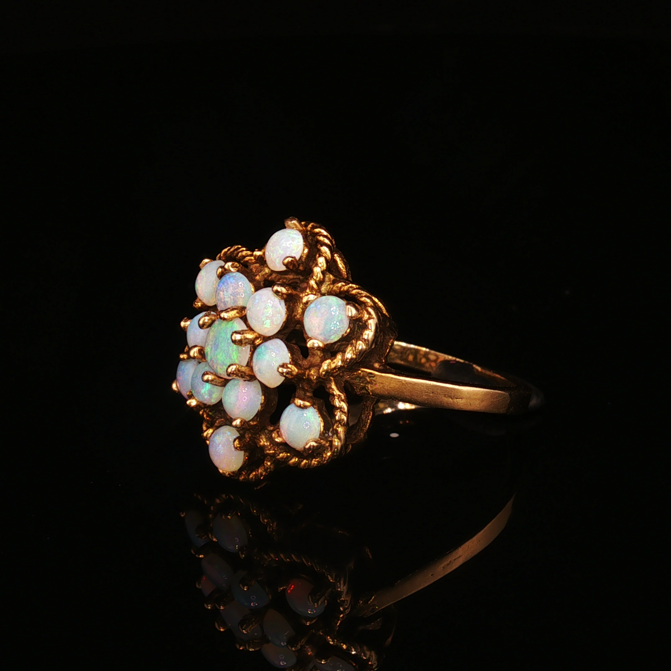 Gladysine Opal 13-Stone Yellow Gold Ring