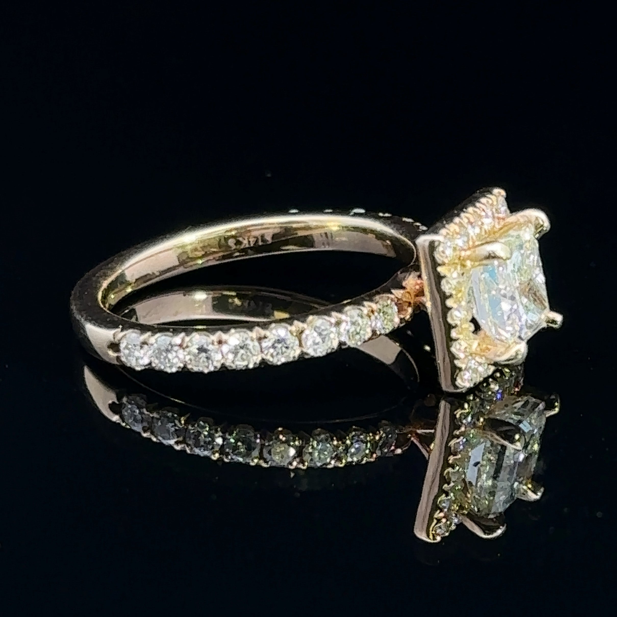 Luciana Diamond Ring