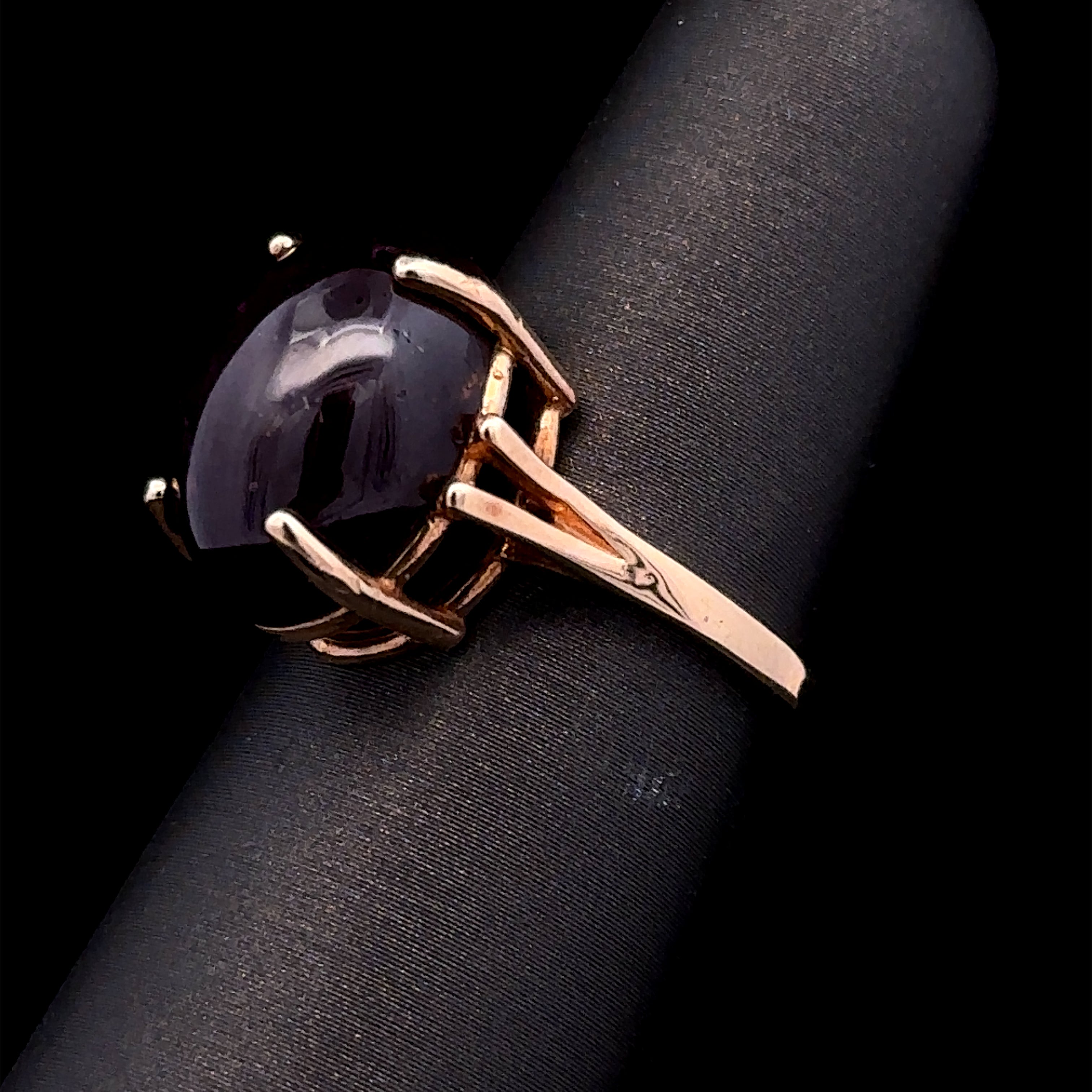 Isadora 14K Yellow Gold Cabochon Ruby Ring