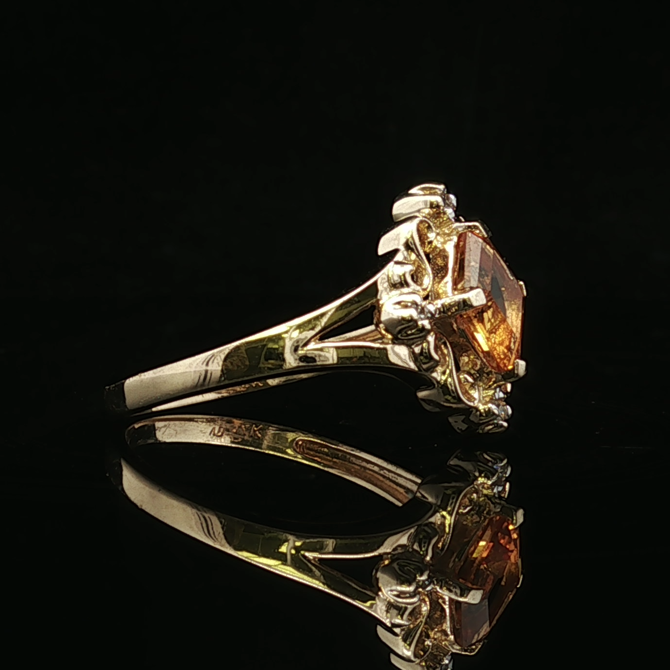 Antonia Citrine & Diamond Ring – 14K Gold