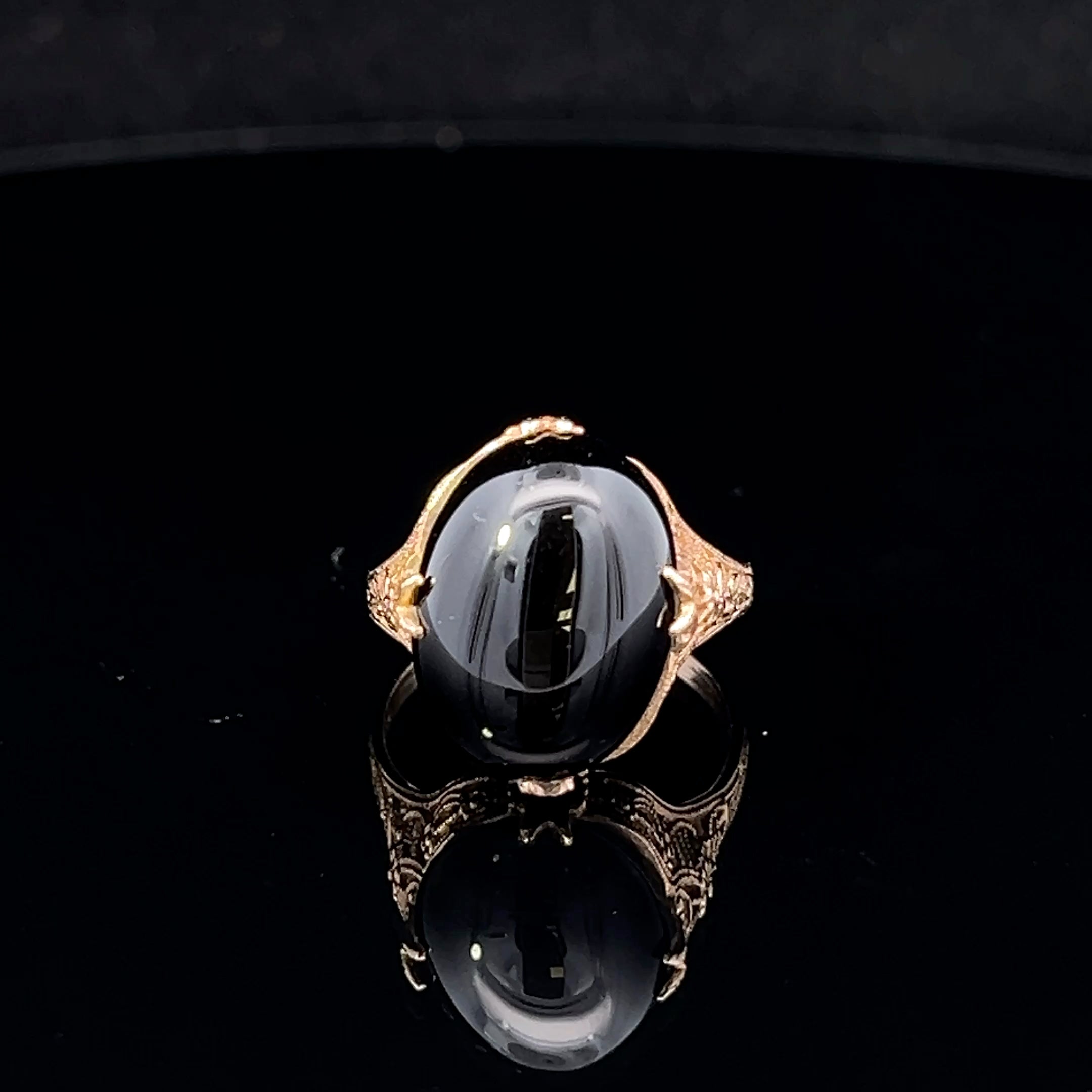 Lilly 14K Yellow Gold Onyx Cabochon Ring