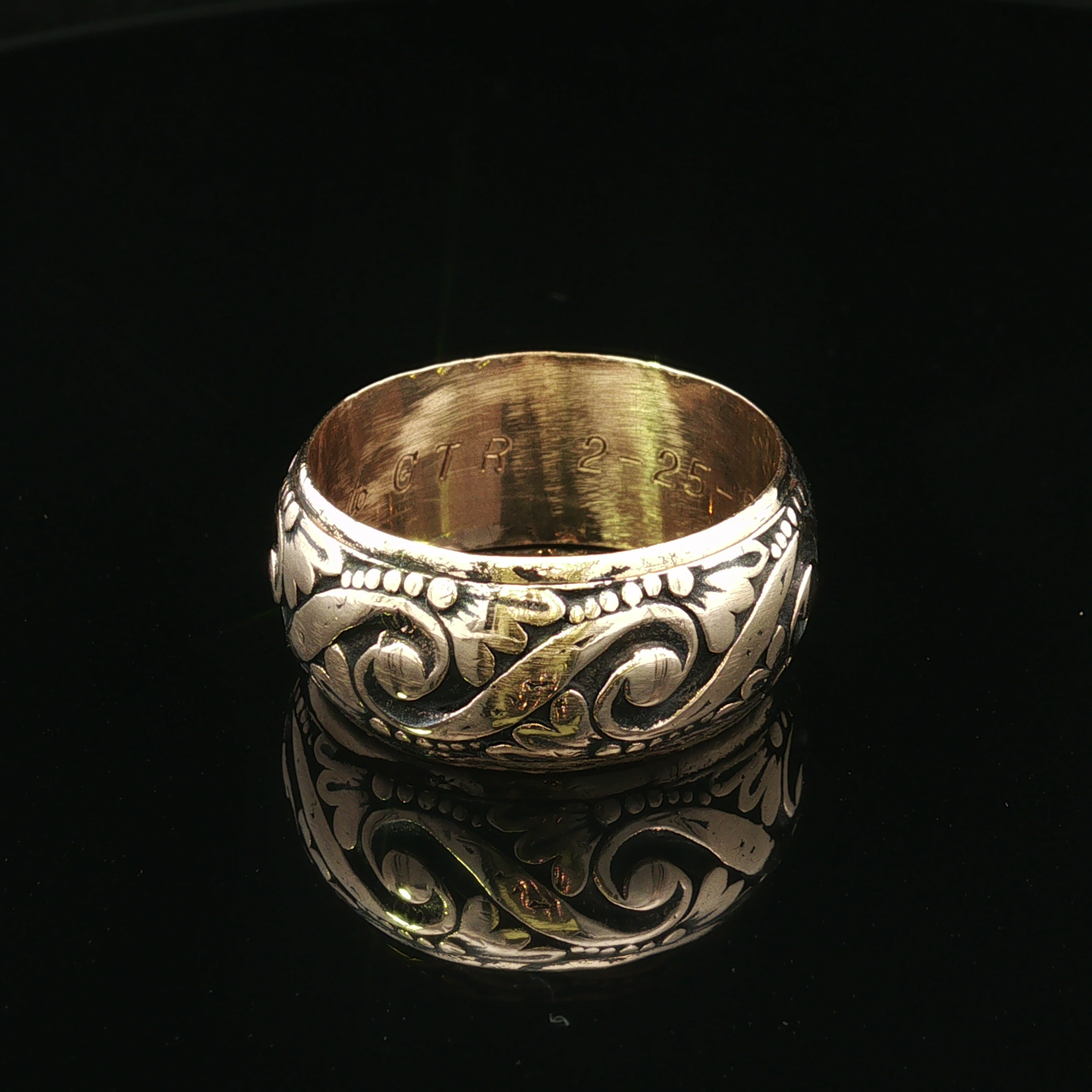 Kareem 14K Yellow Gold Antiqued Scroll Wide Band