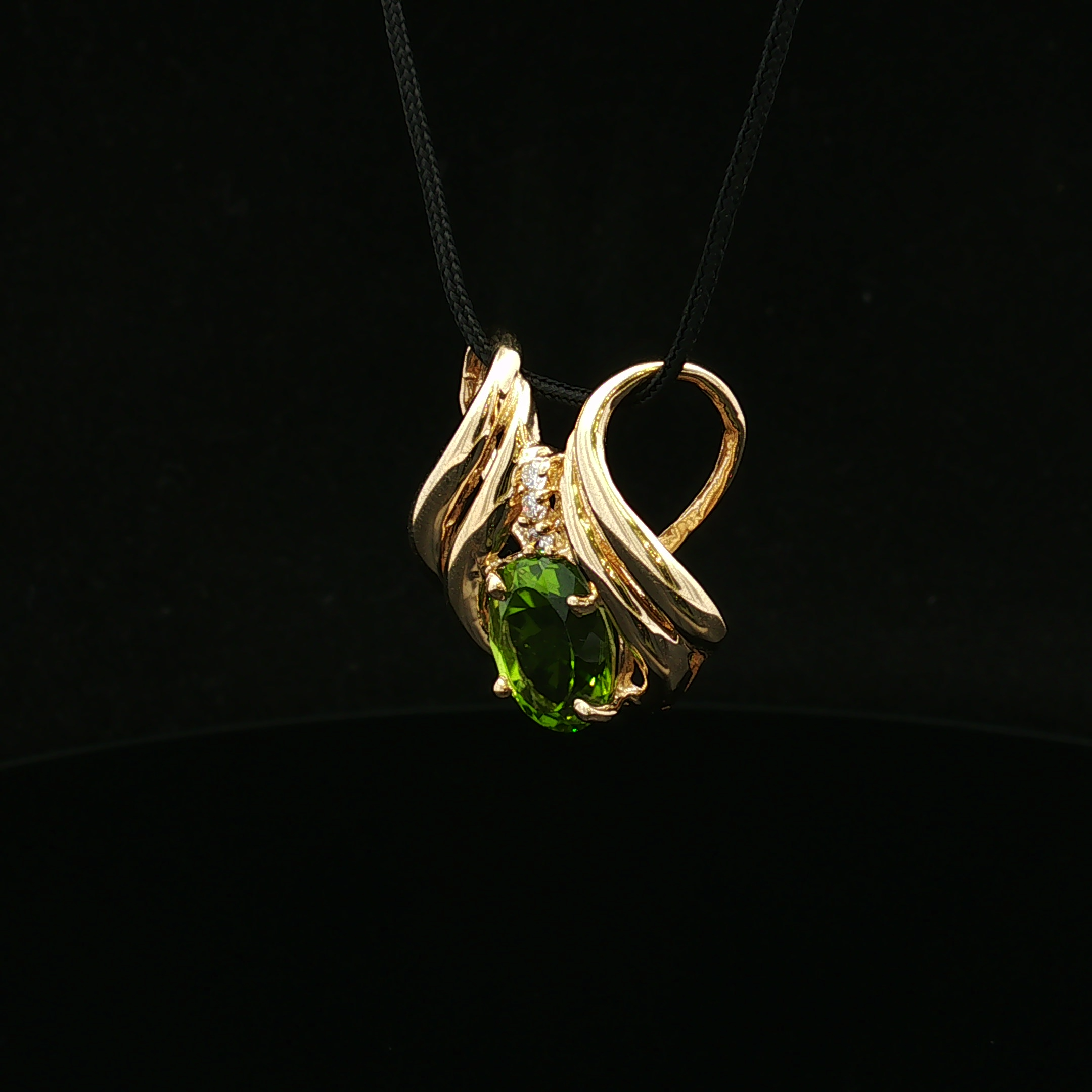 Taliarose 14K Peridot & Diamond Slide Pendant
