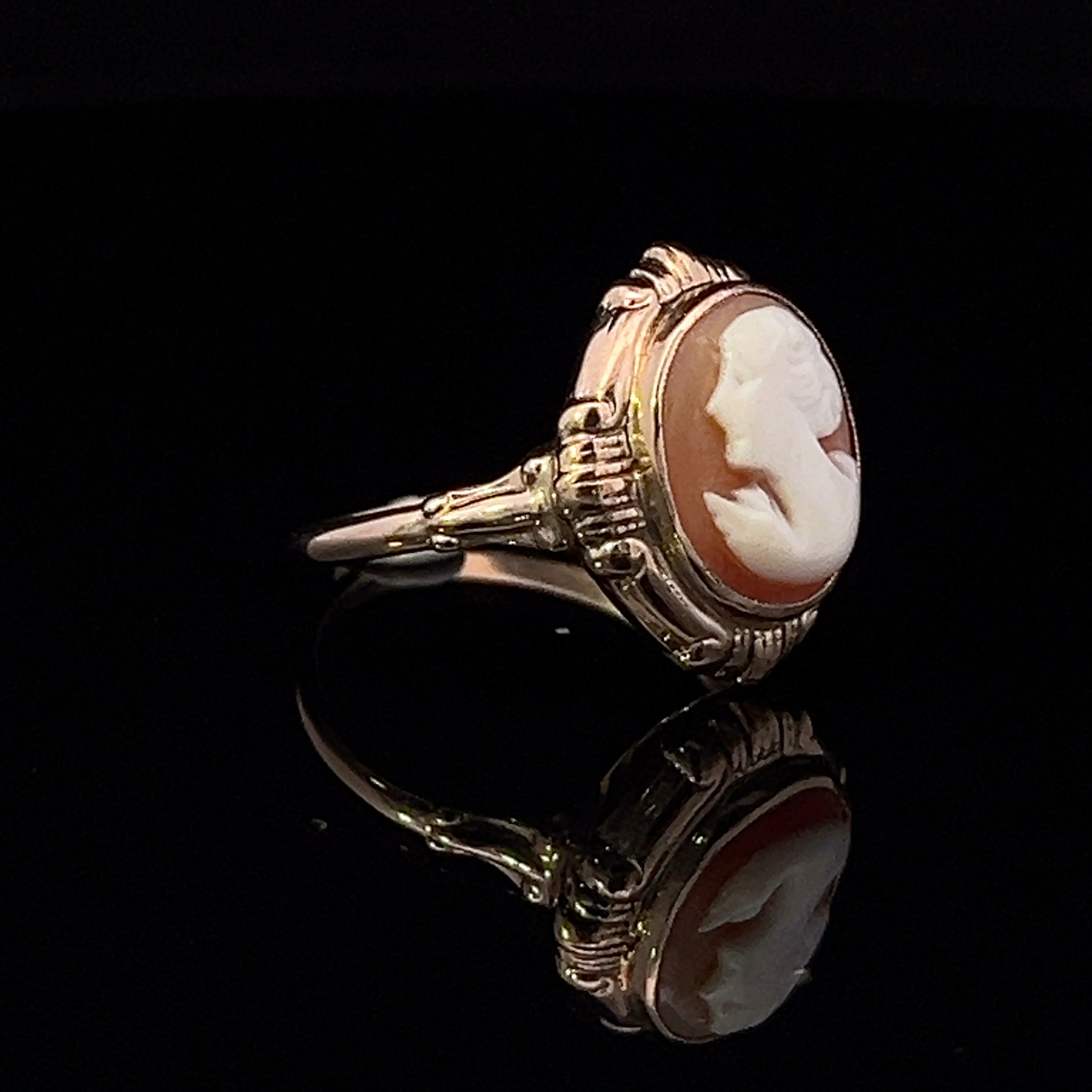 Harmoni 10KY Cameo Ring