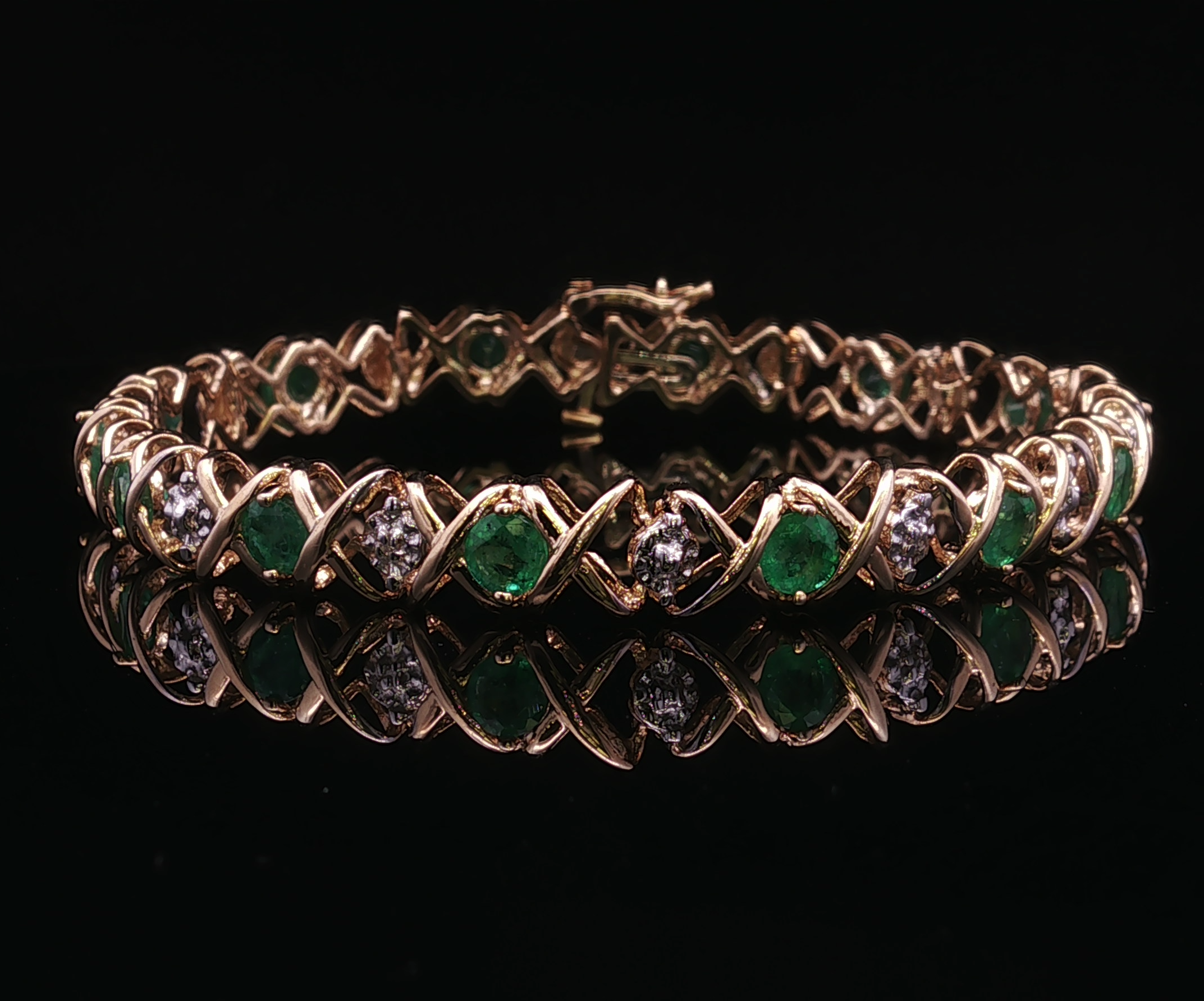 Esmeralda 14K Yellow Gold 4.9ctw Emerald & Diamond Bracelet