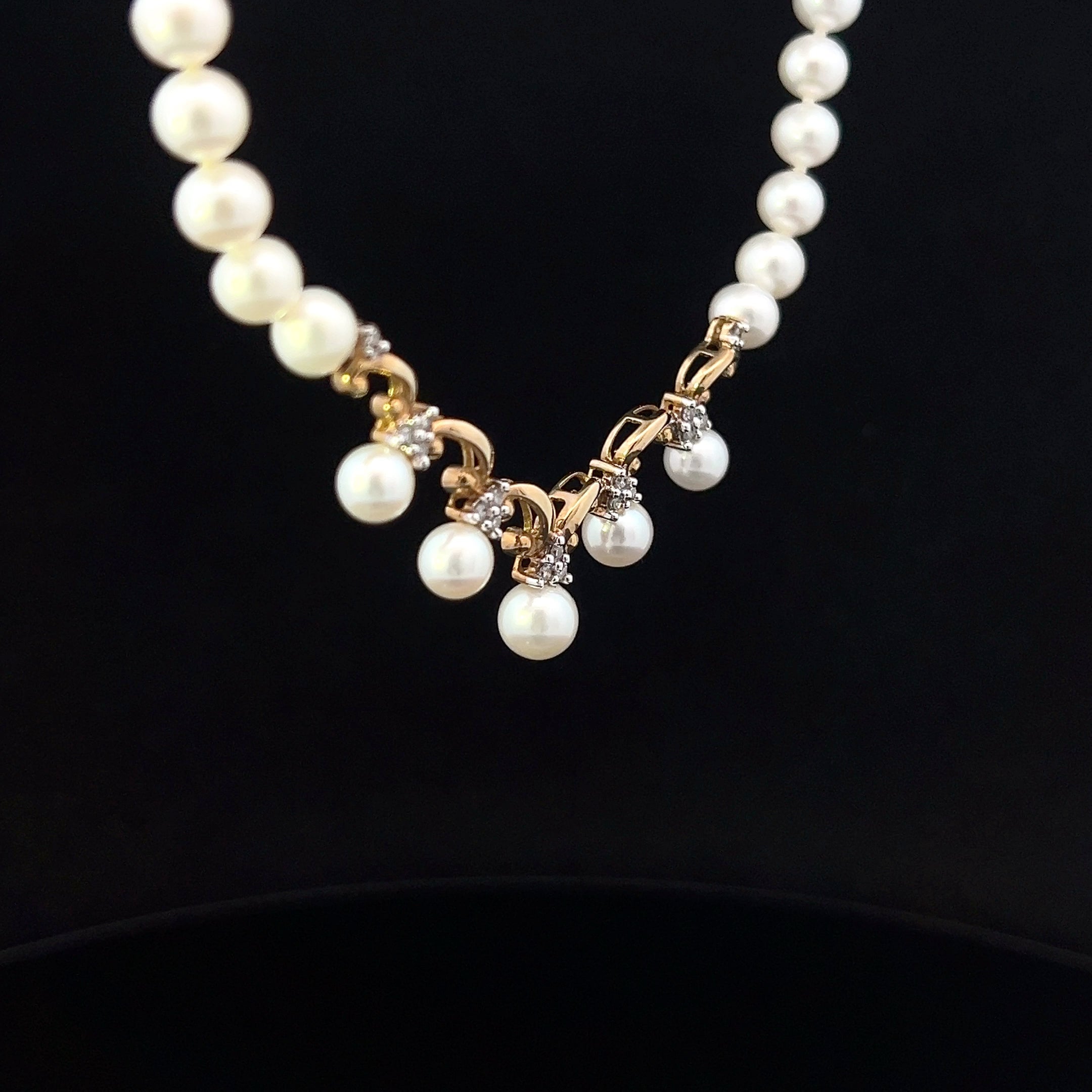 Vera 14K Yellow Gold 18" Pearl Necklace with 17 Diamonds
