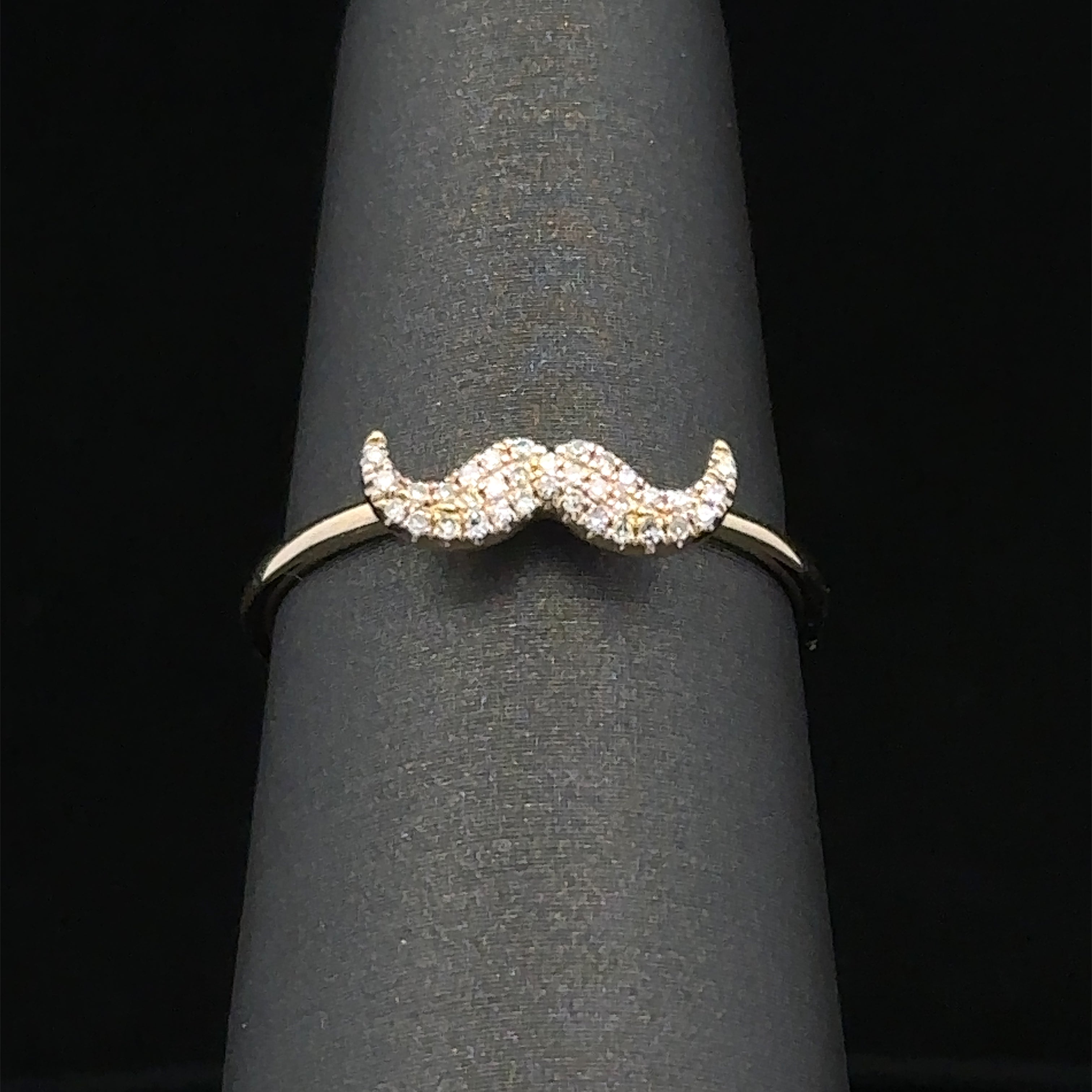 Fabio Mustache Ring