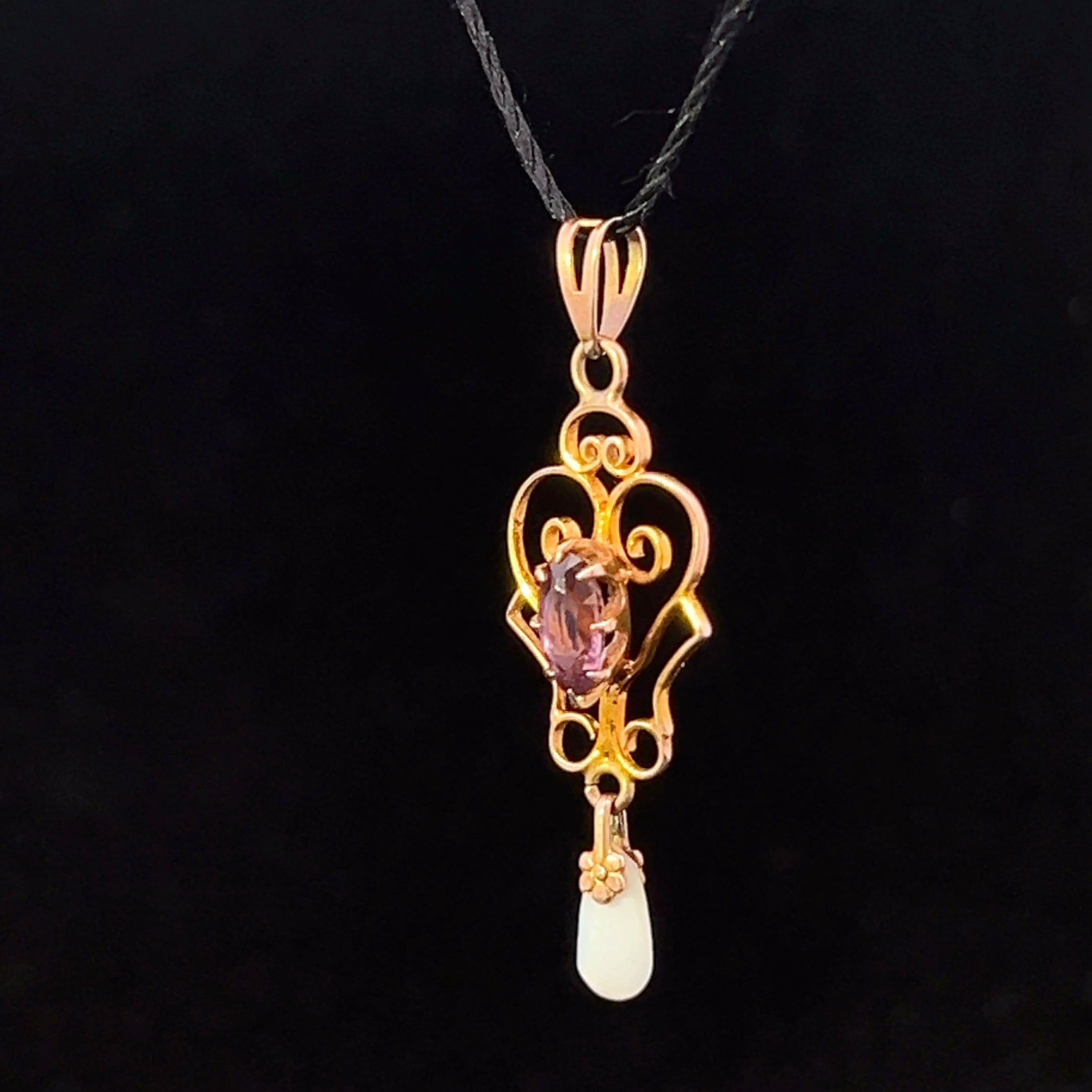Virginia 10K Yellow Gold Vintage Amethyst & Pearl Pendant