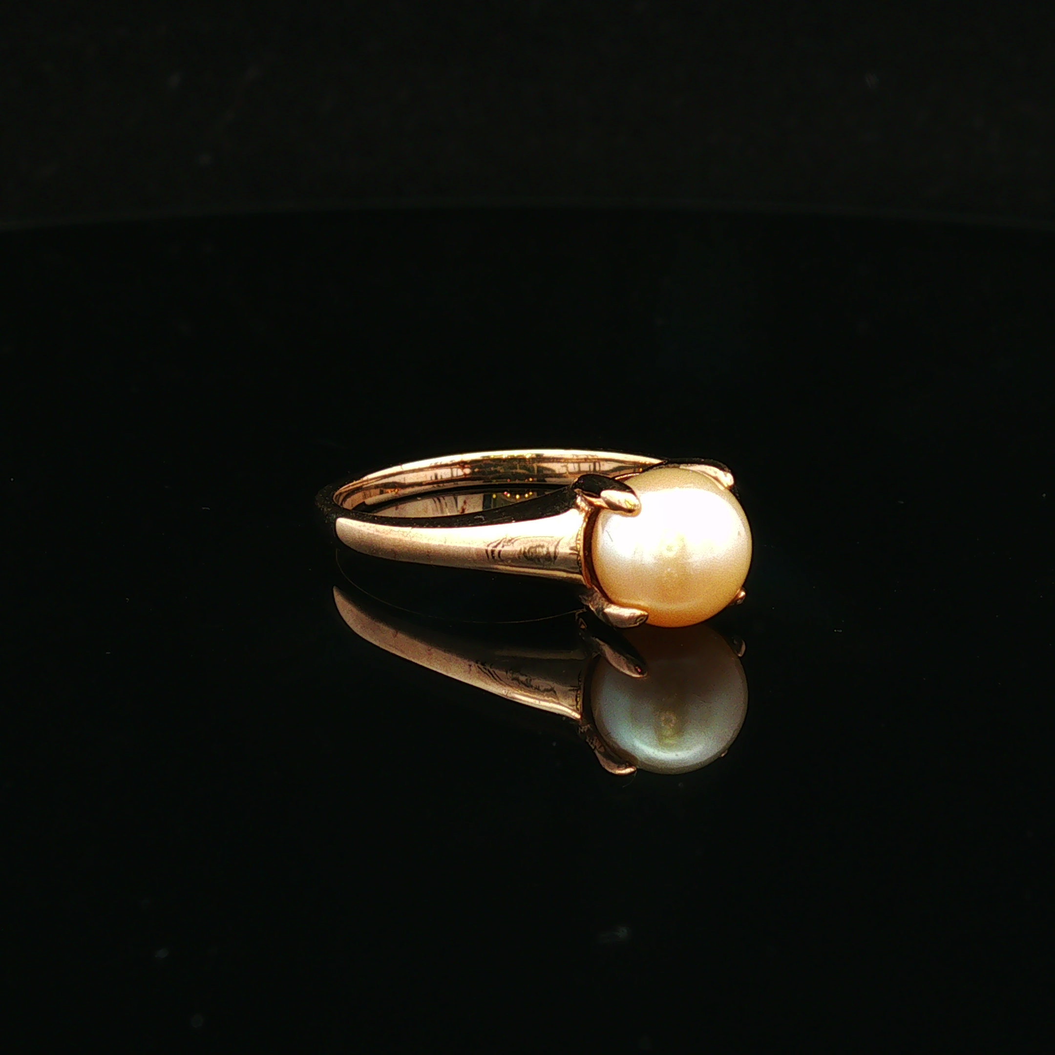 Alina Pearl Yellow Gold Ring