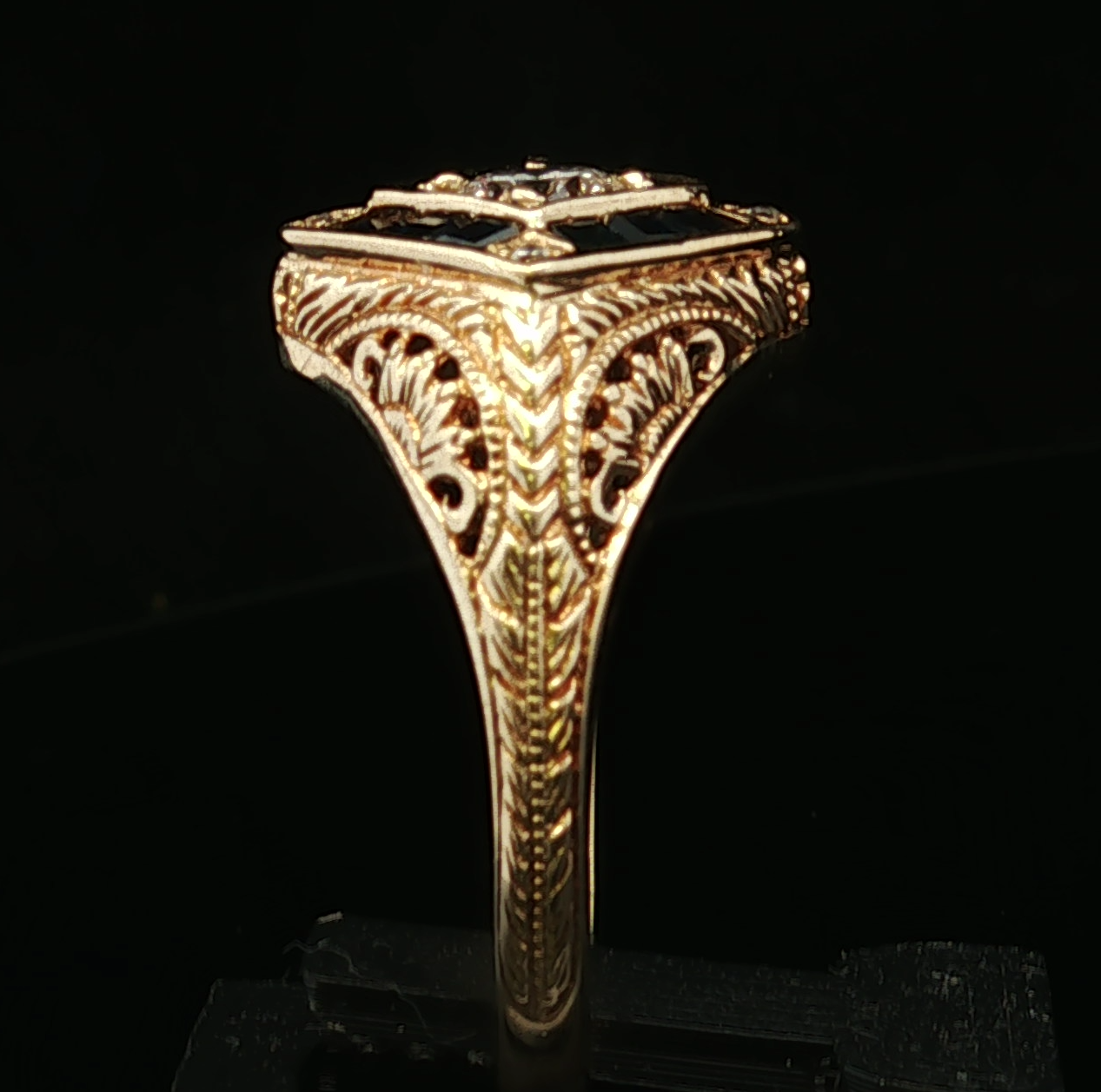 14K Yellow Gold Estate Diamond Sapphire Filigree Ring