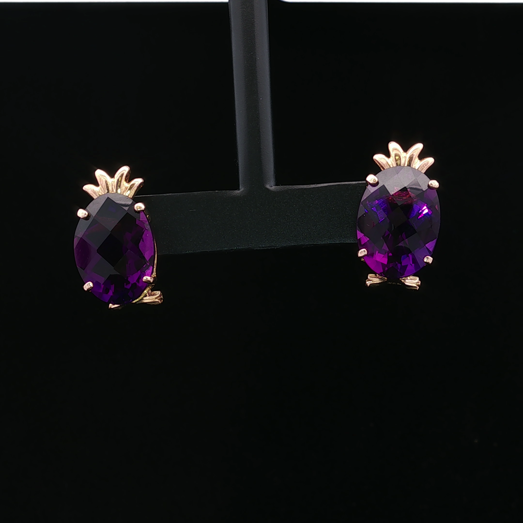 14K Yellow Gold Dangle Earrings with Oval Checkerboard Amethysts