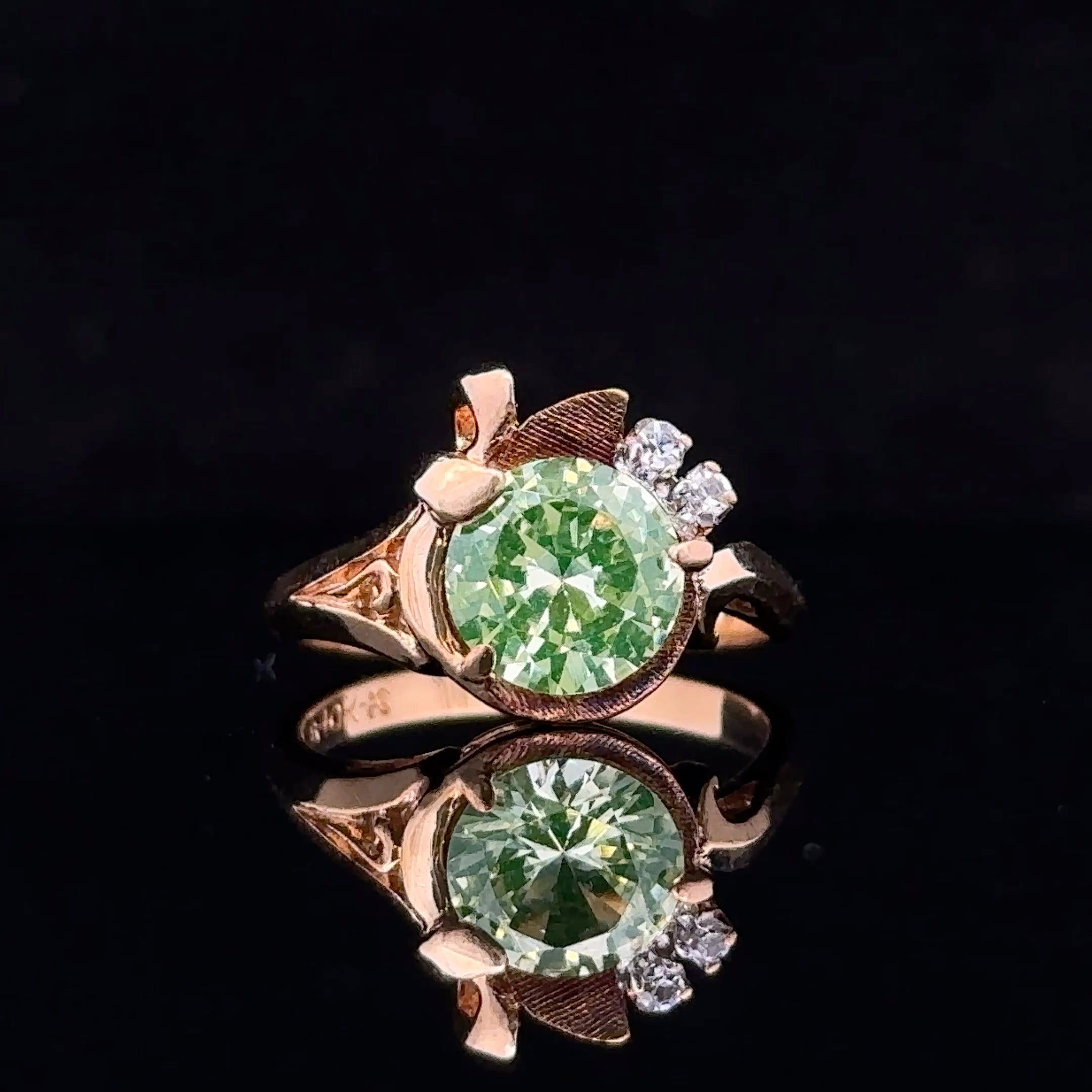 Carmen Yellow 10K Gold Antique Light Green CZ Ring – Size 6.5