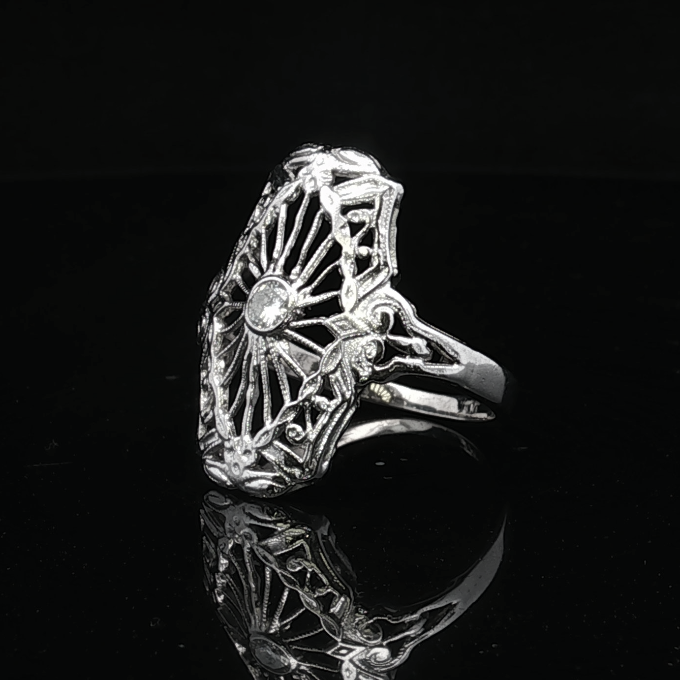 Gladys 14K White Gold Diamond Filigree Ring