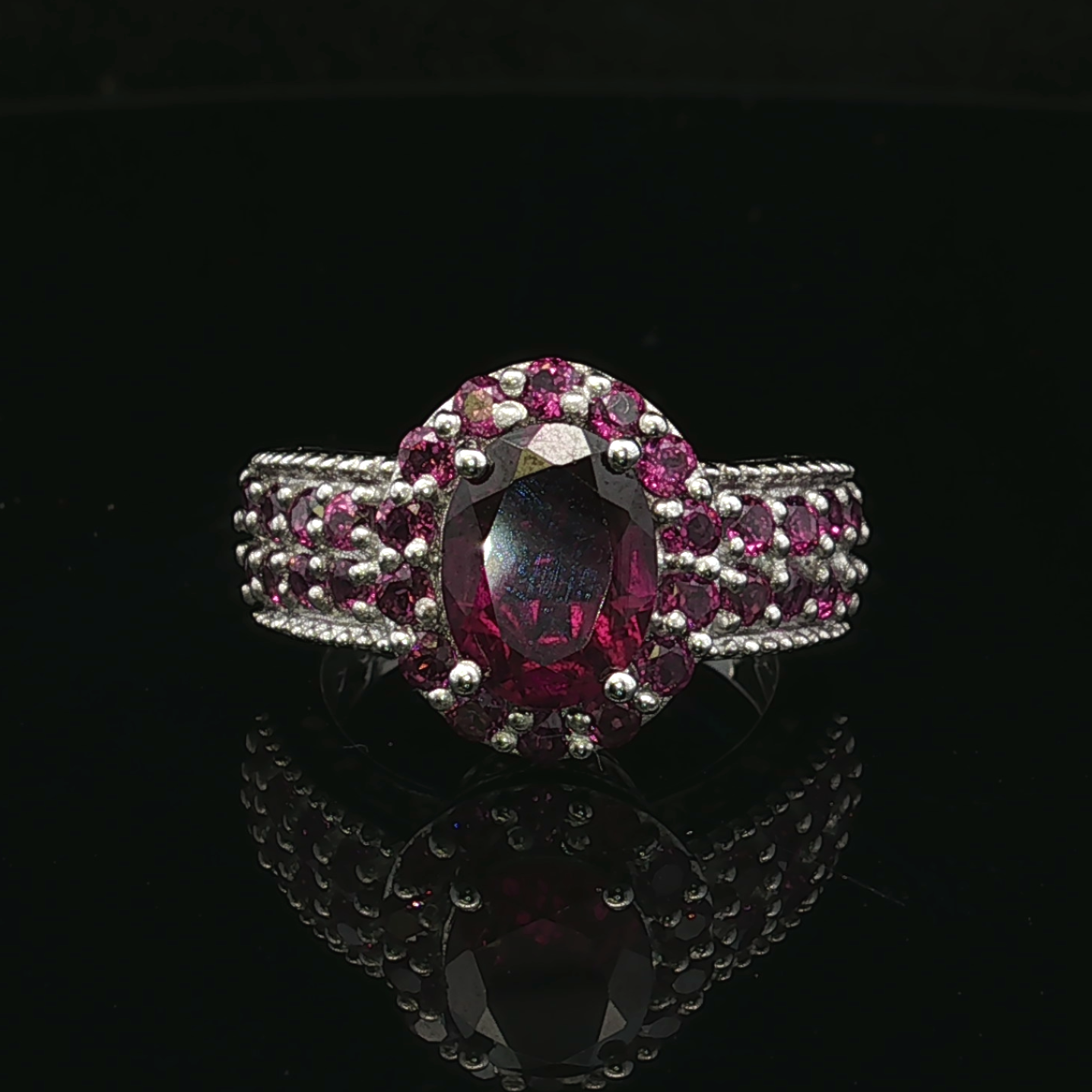 Margareta Rhodolite Garnet Halo Silver Ring