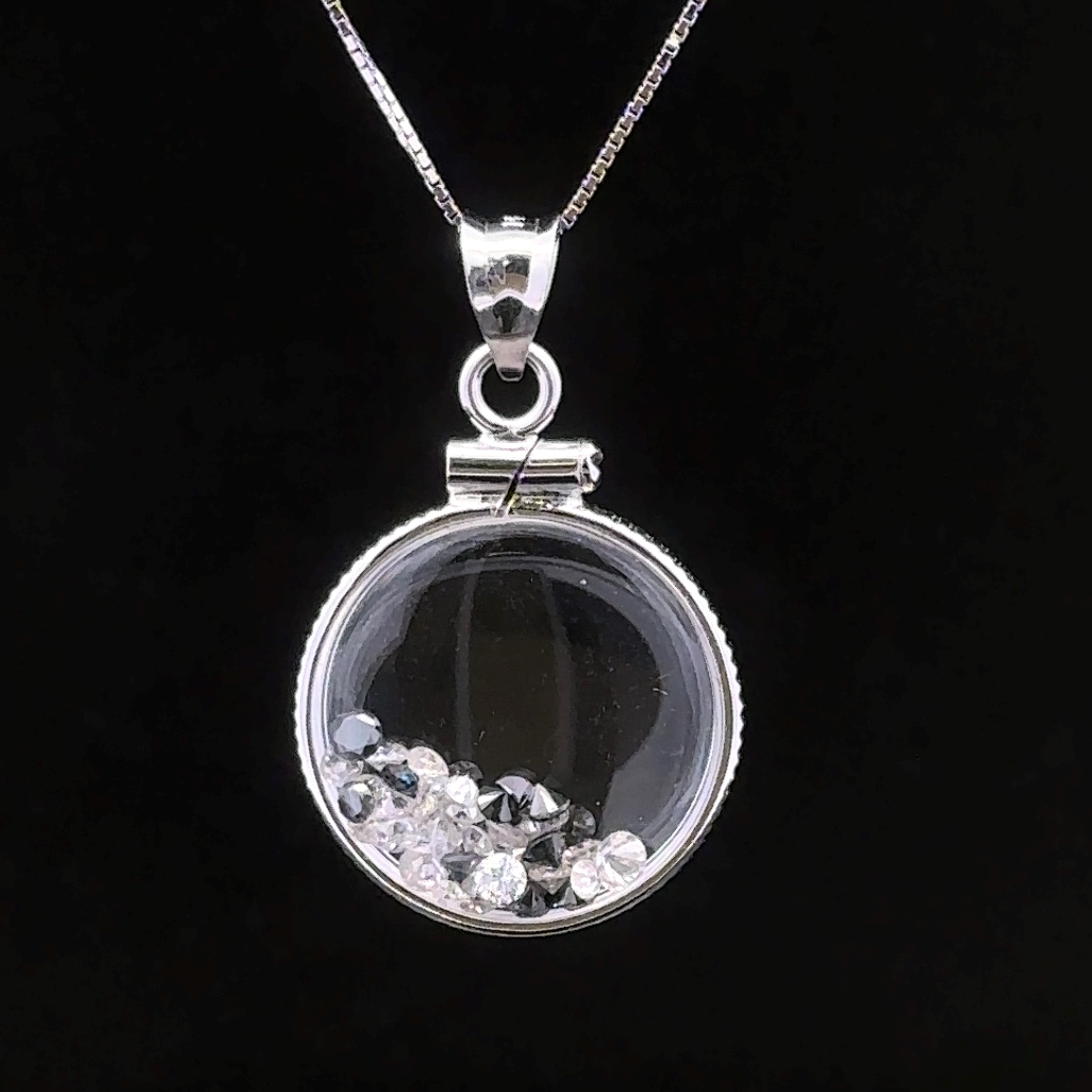 Una Diamond Pendant