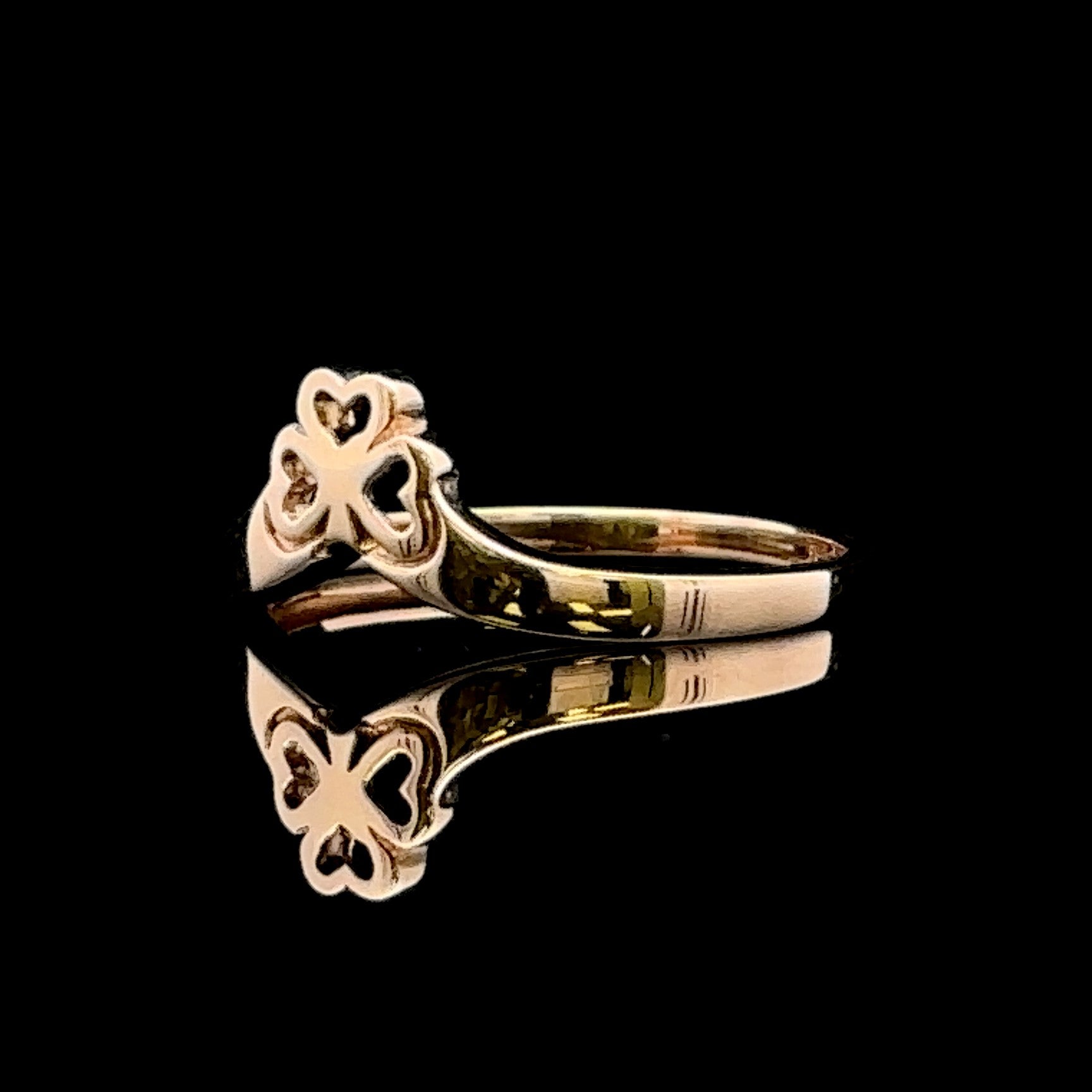 Alanna 14K Yellow Gold Clover Band