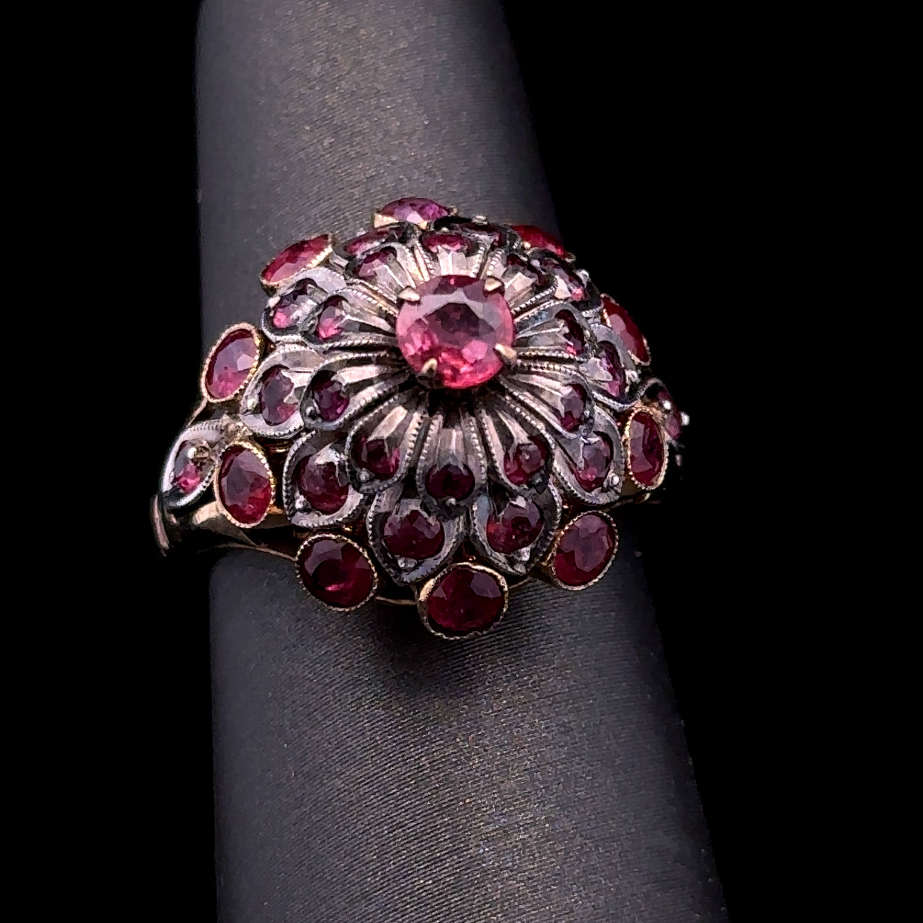 Estrella 18K Yellow Gold Multi-Ruby Ring